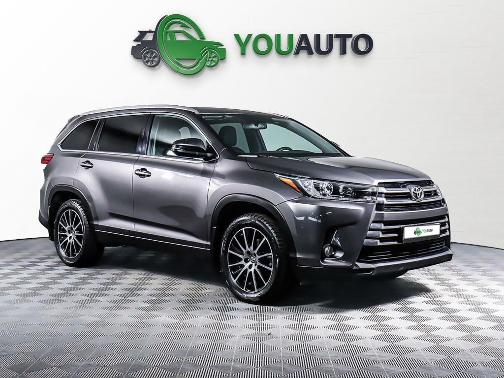 Toyota Highlander 2019, серый