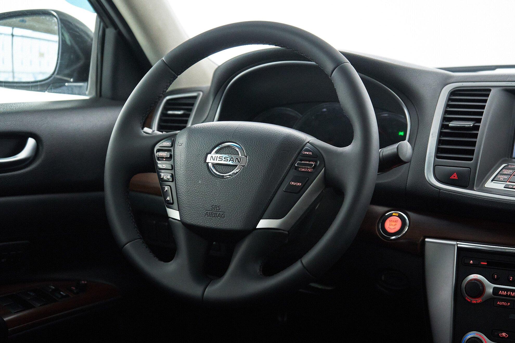 Nissan Teana 2011, черный