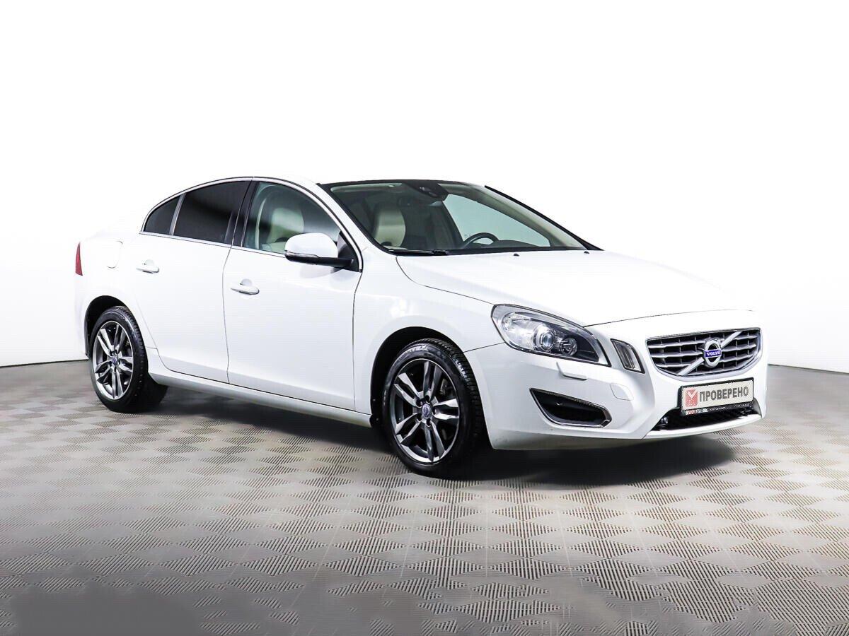 Volvo S60 2013, белый