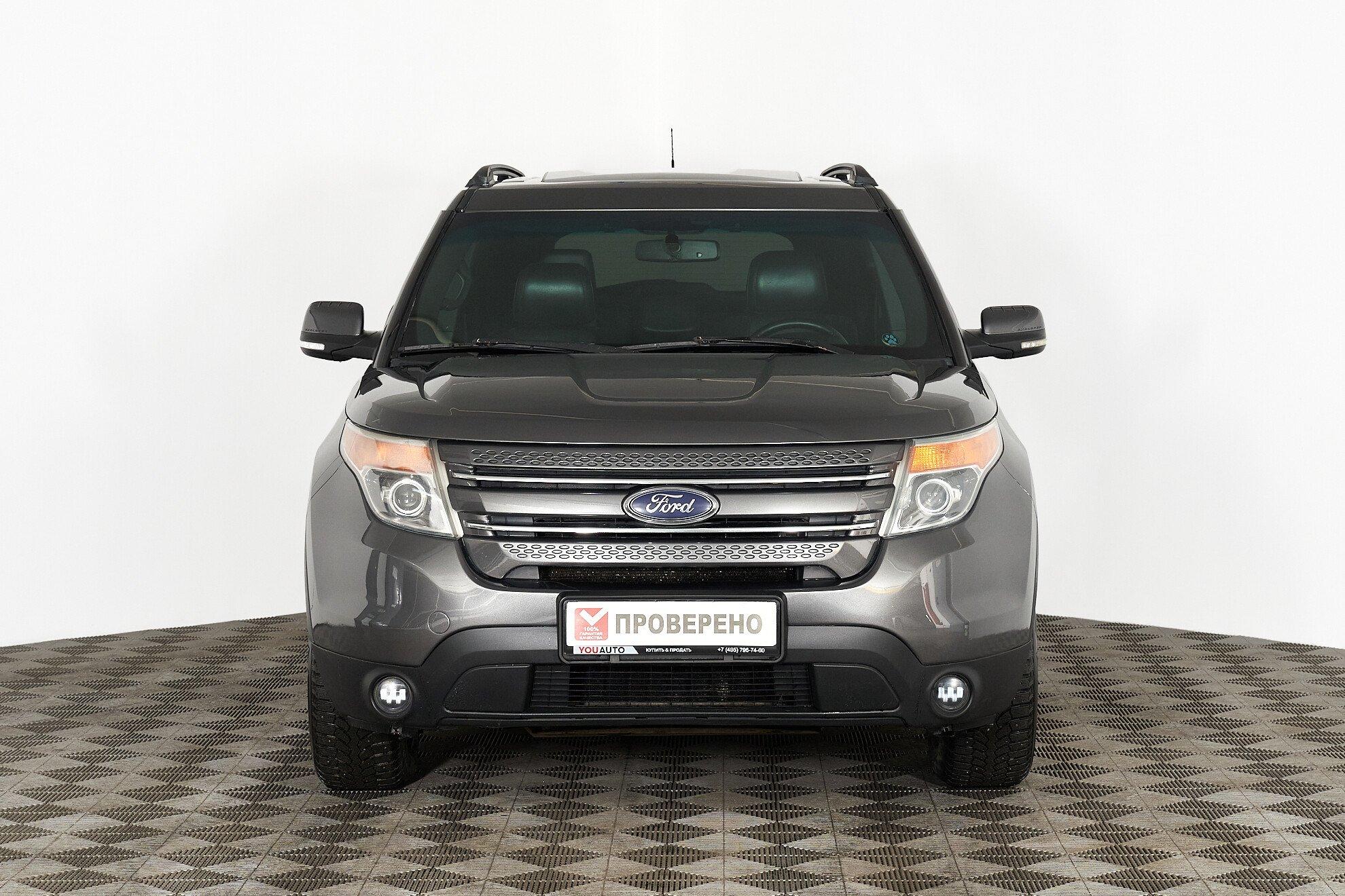 Ford Explorer 2014, серый
