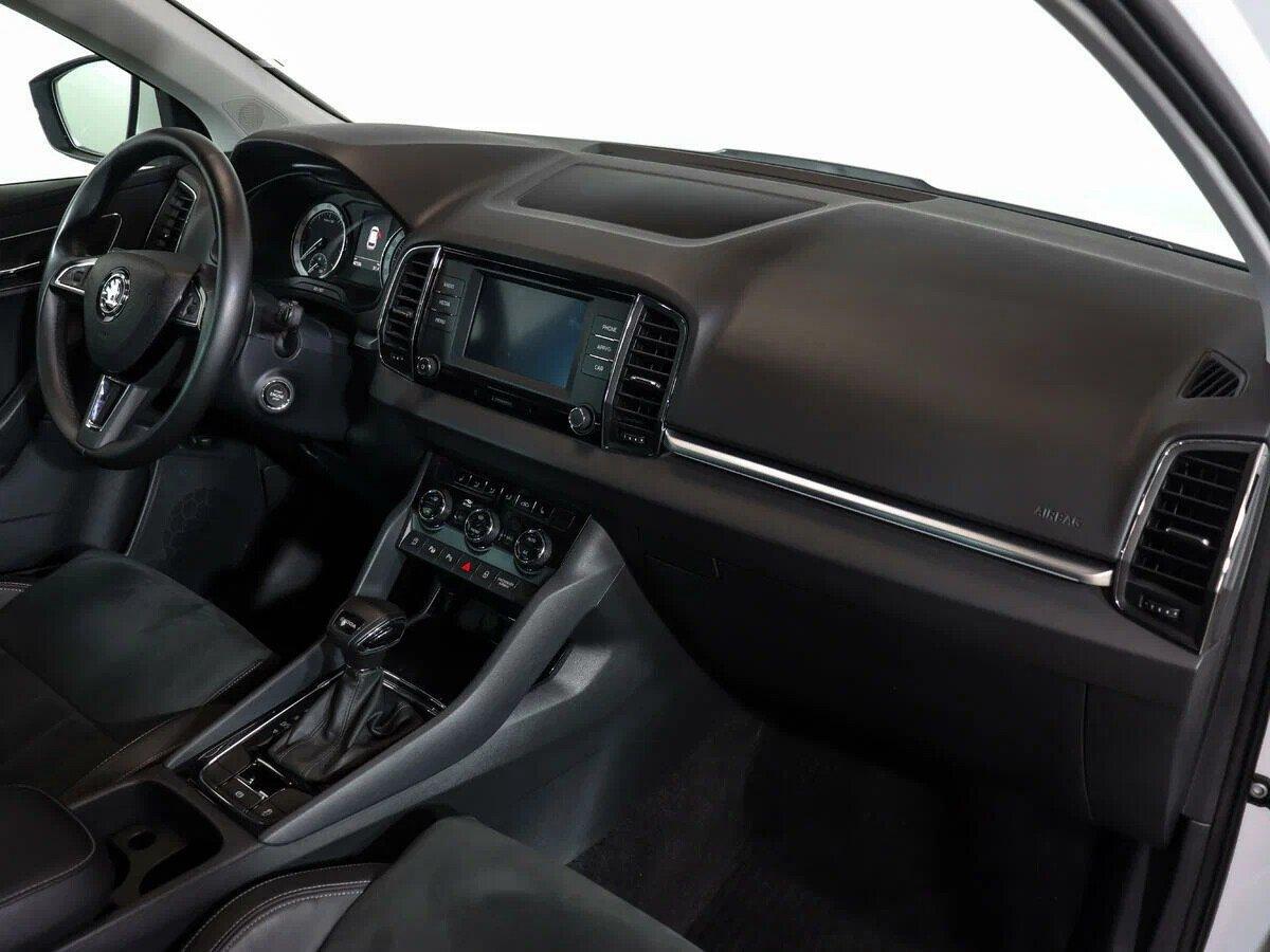 Skoda Karoq 2020, белый