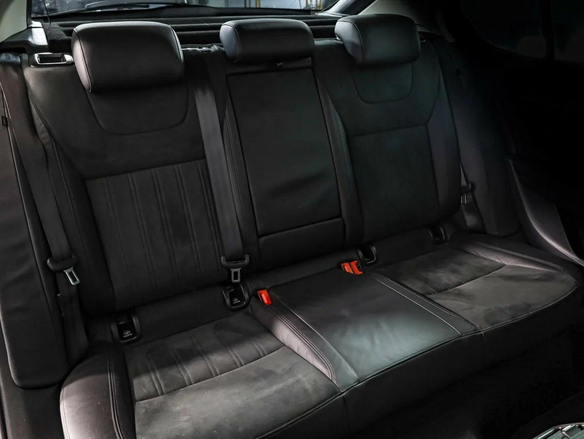 Skoda Octavia 2019, черный