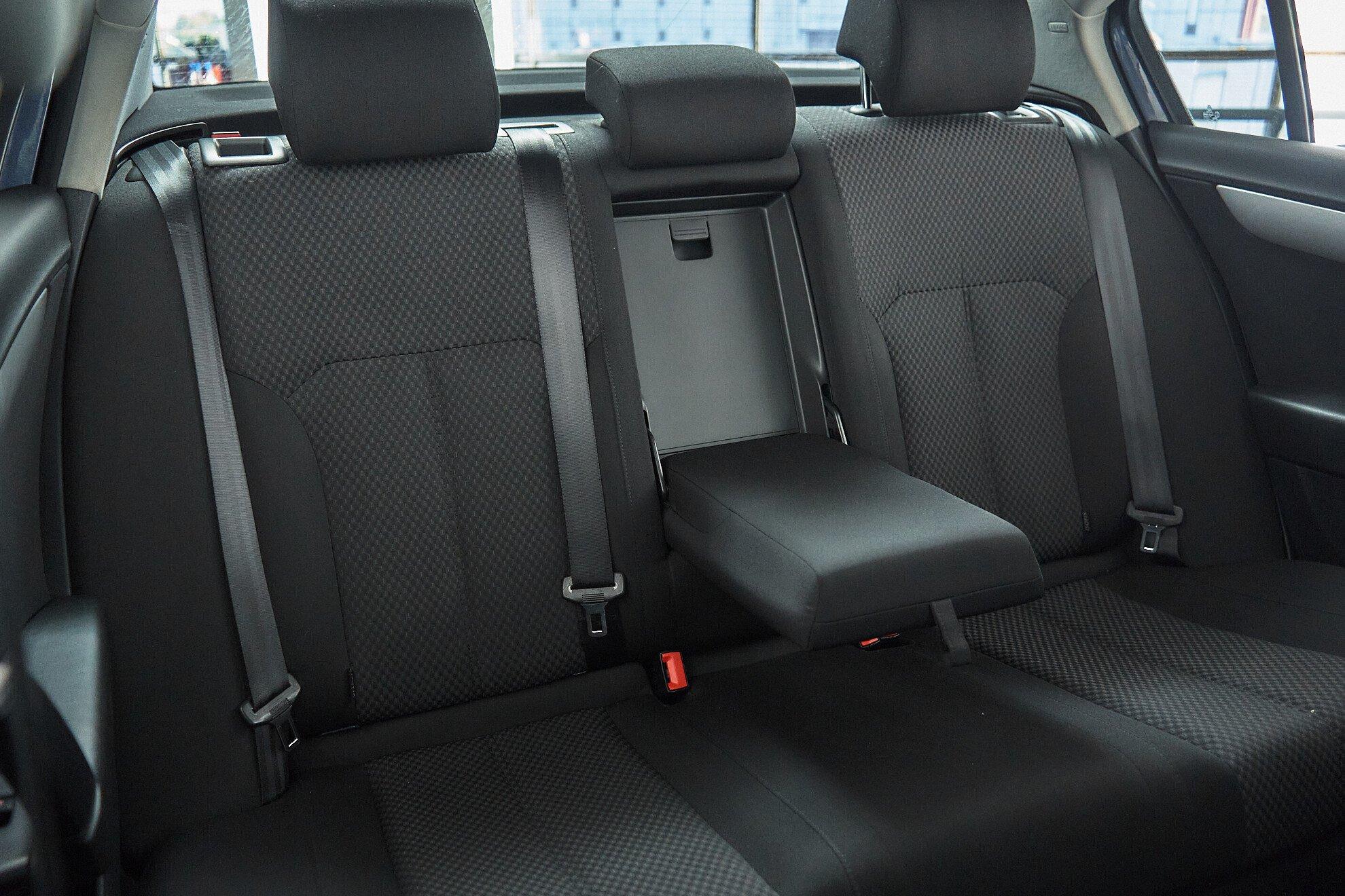 Volkswagen Passat 2012, синий