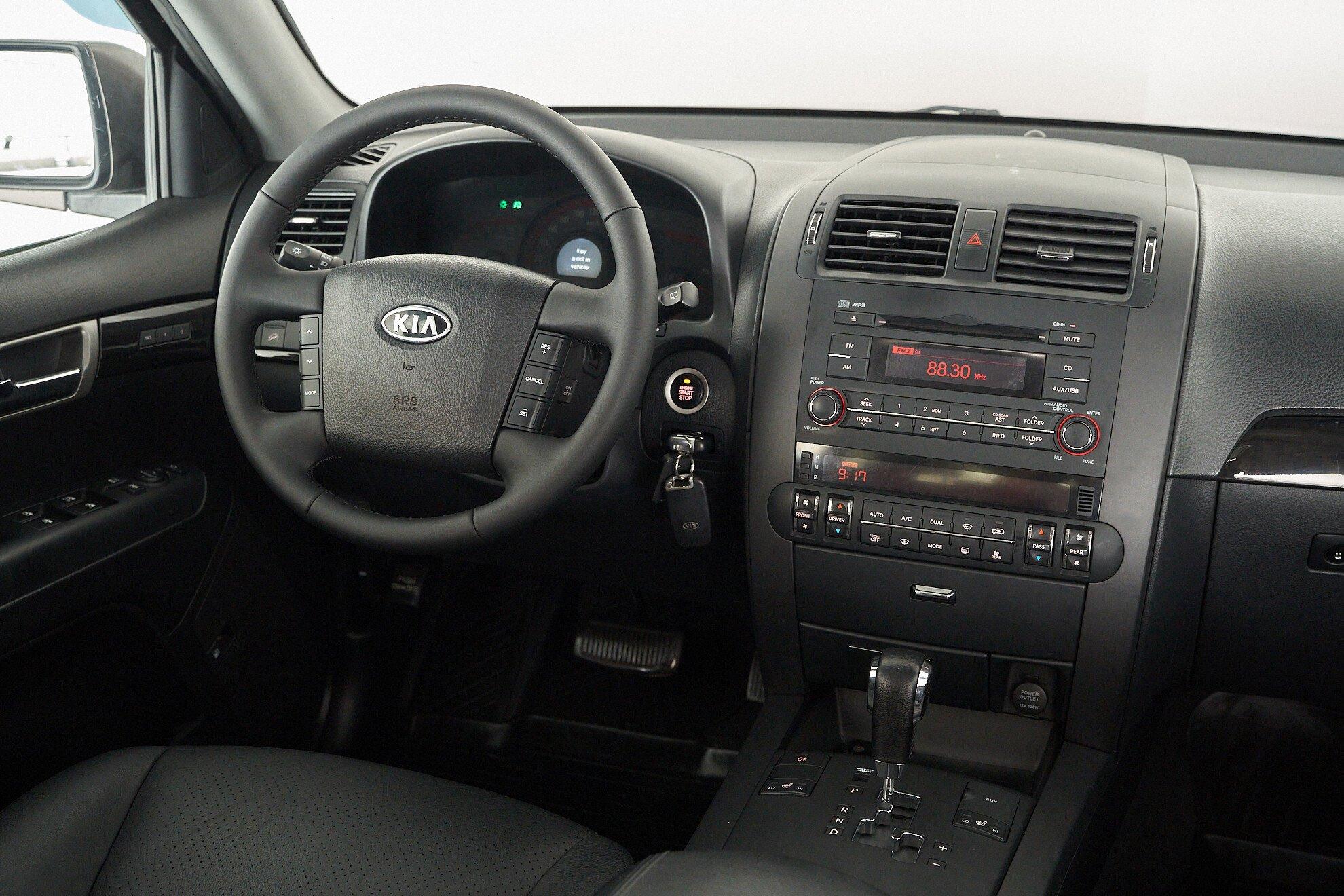 Kia Mohave 2012, бежевый