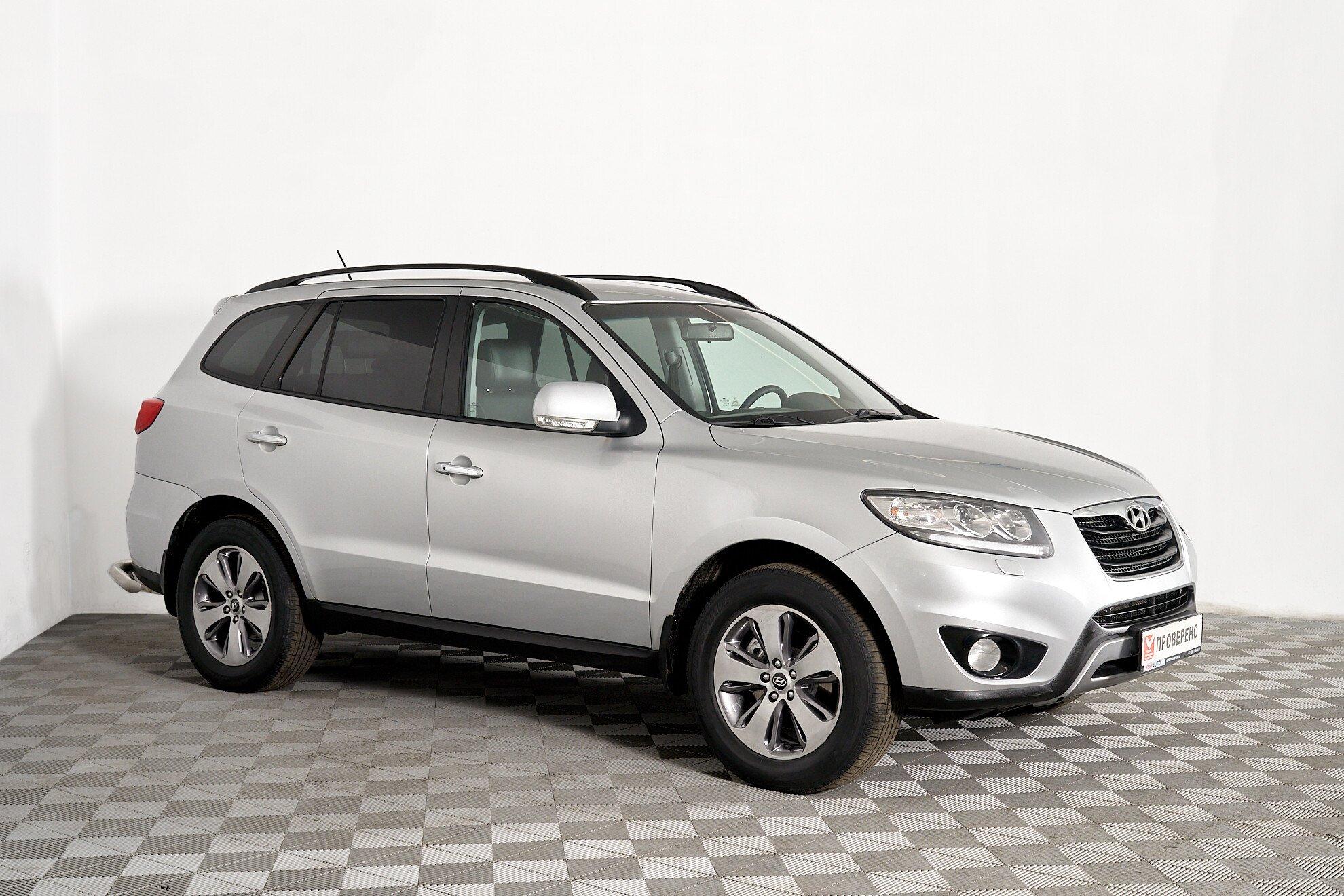 Hyundai Santa Fe 2011, серебряный
