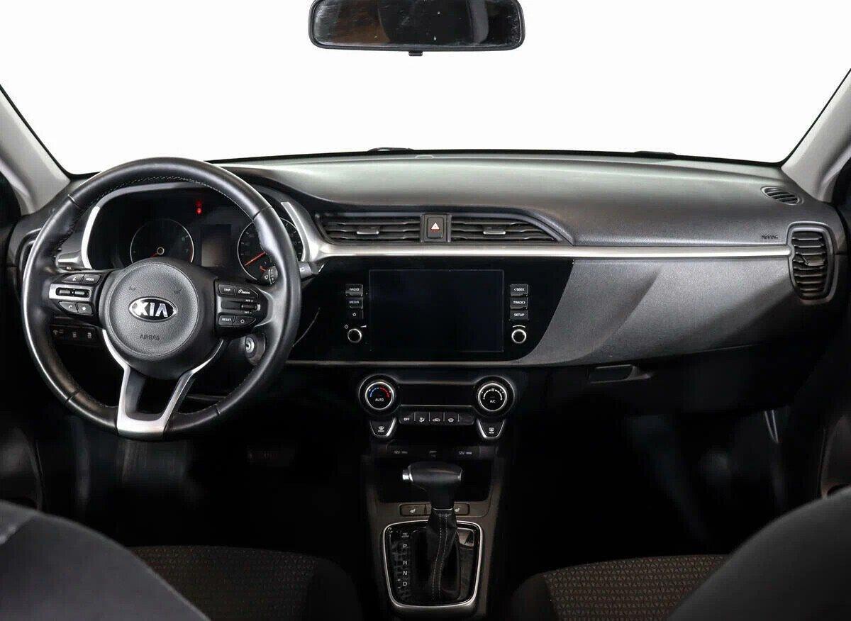 Kia Rio 2021, серый