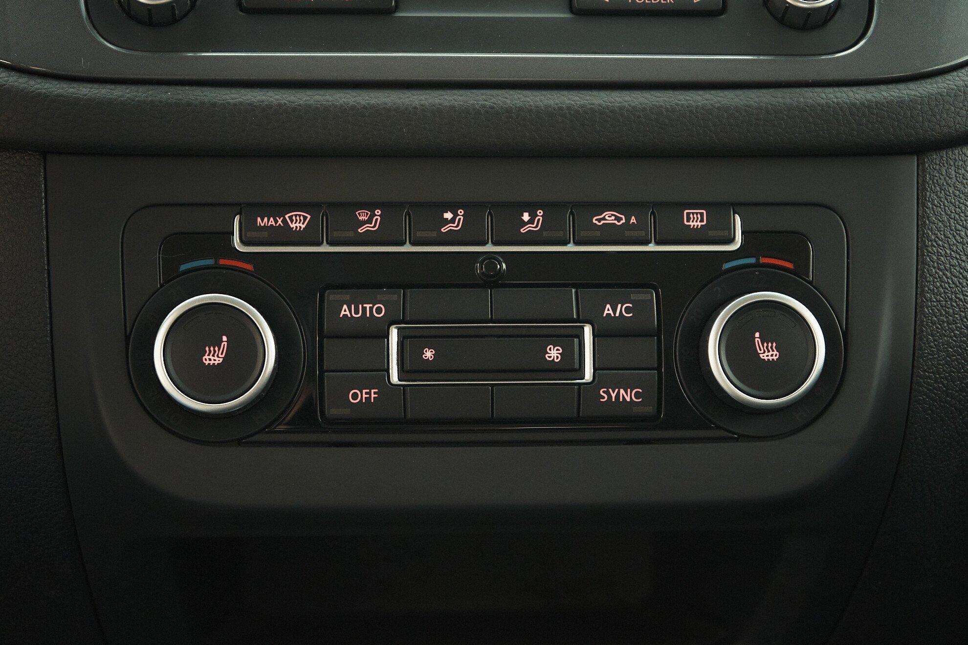 Volkswagen Tiguan 2014, белый