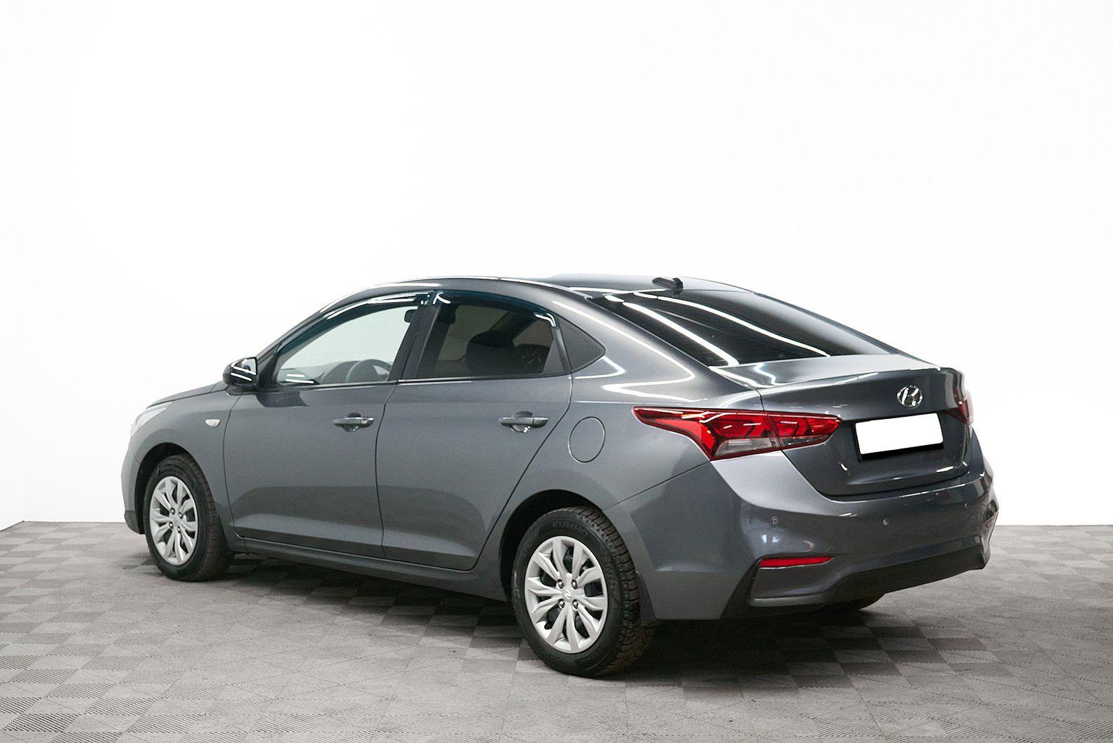 Hyundai Solaris 2019, серый
