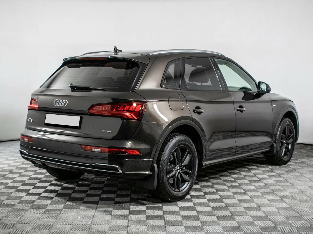 Audi Q5 2018, коричневый