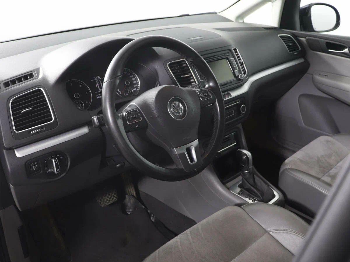 Volkswagen Sharan 2013, синий