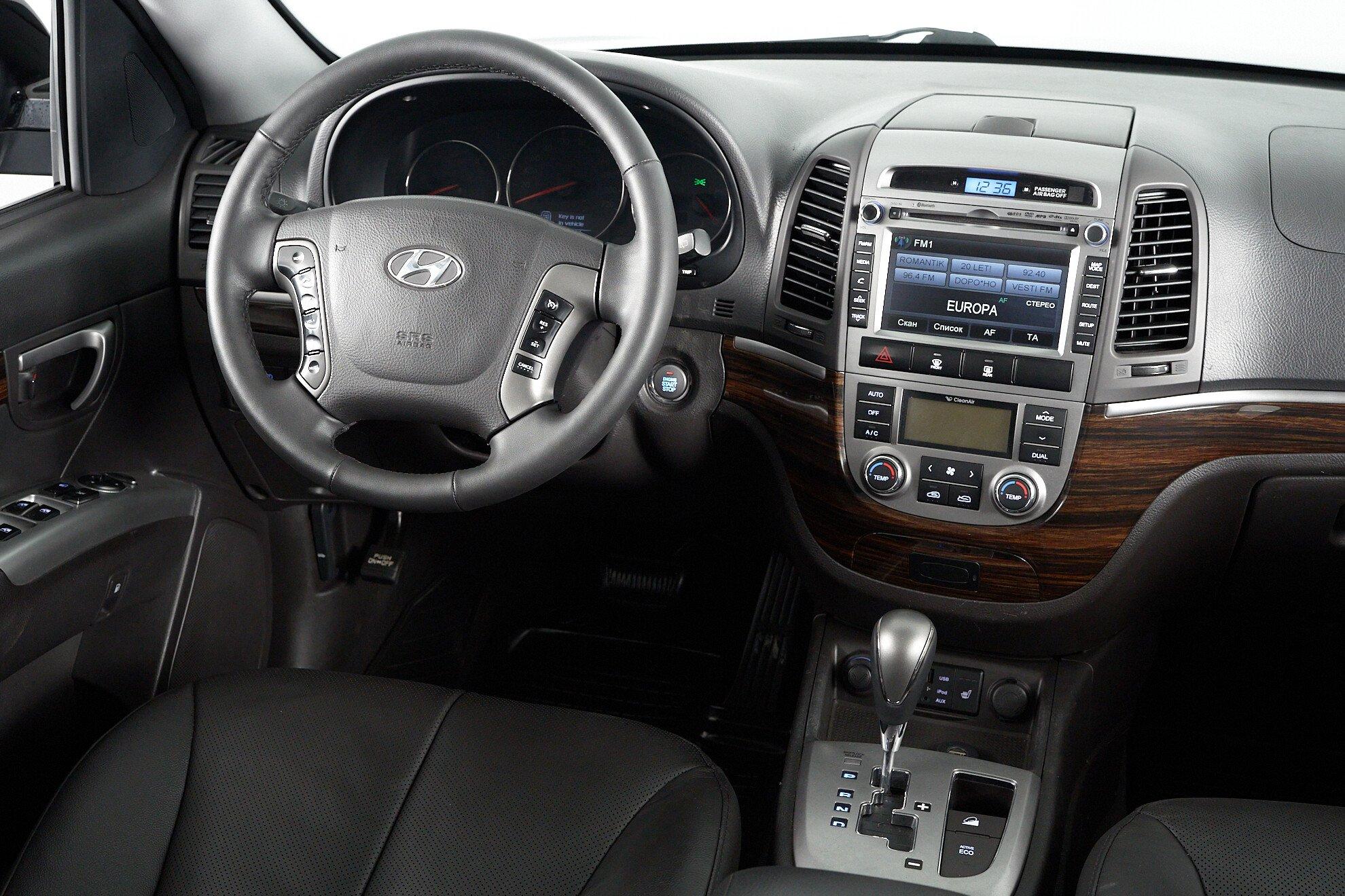 Hyundai Santa Fe 2011, черный
