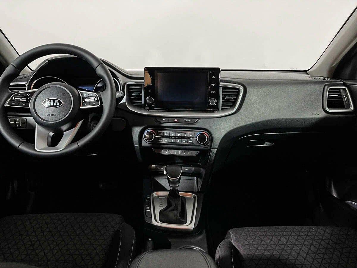 Kia Ceed 2020, синий