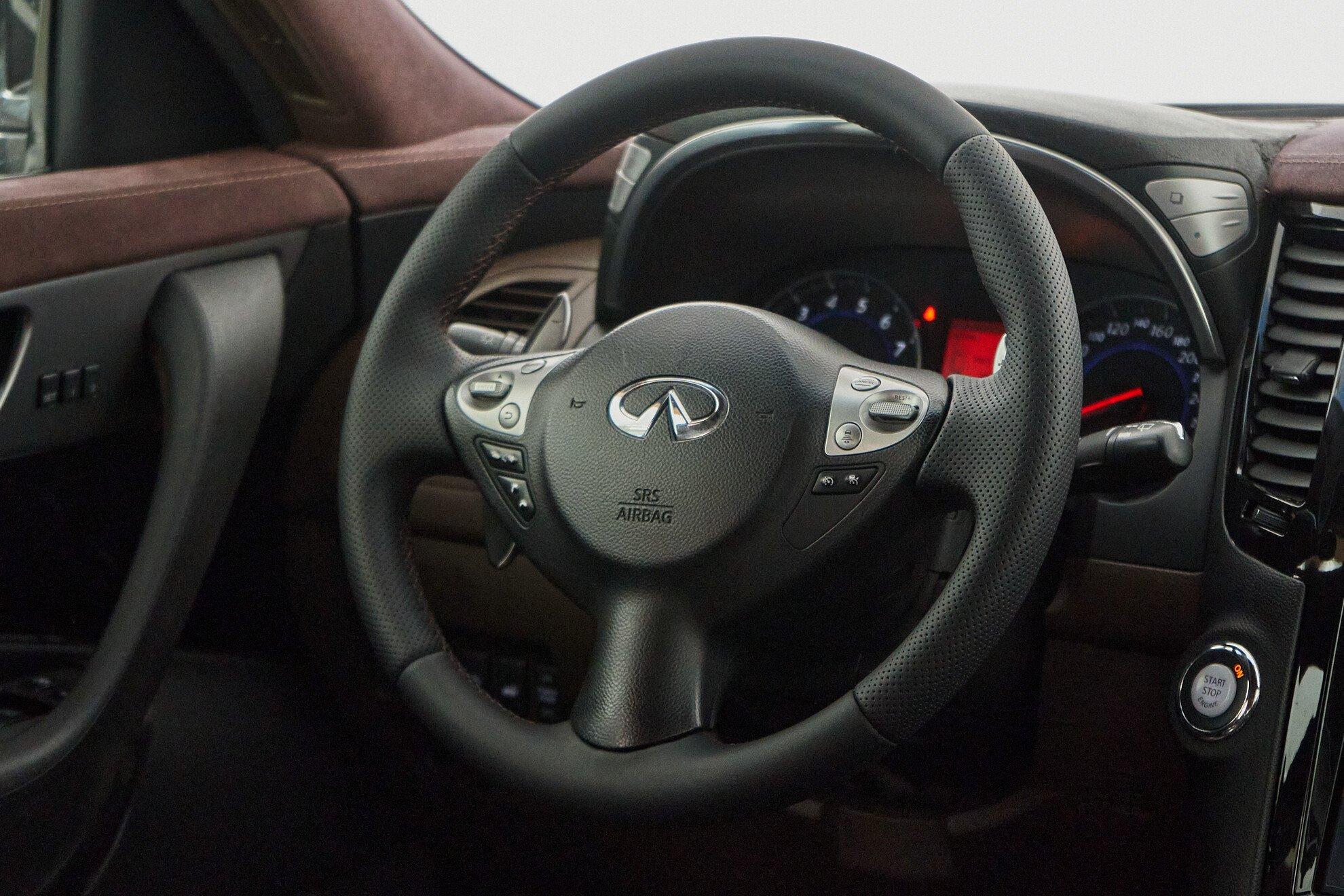 Infiniti FX 2011, коричневый