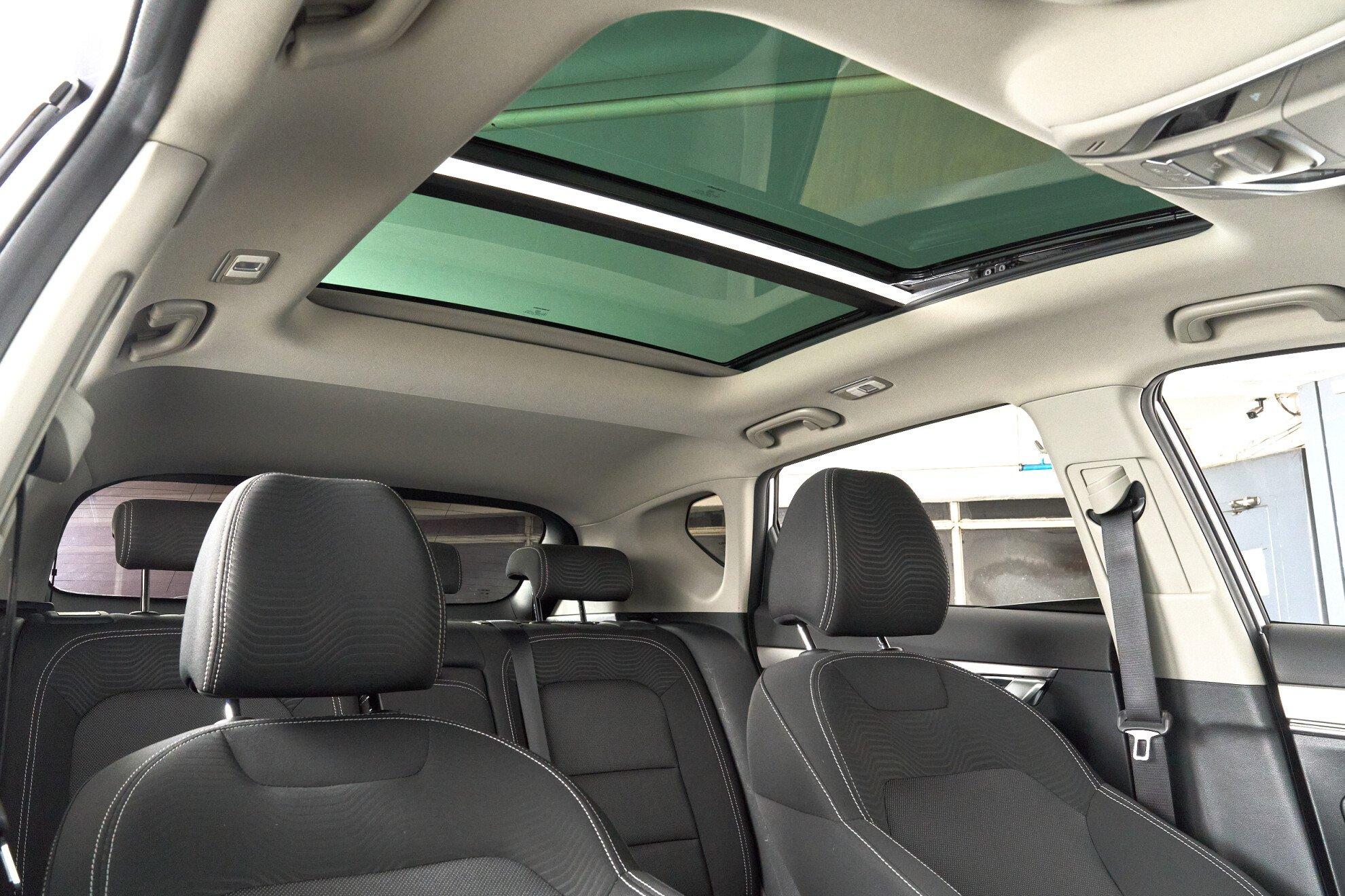 Geely Coolray 2020, серый