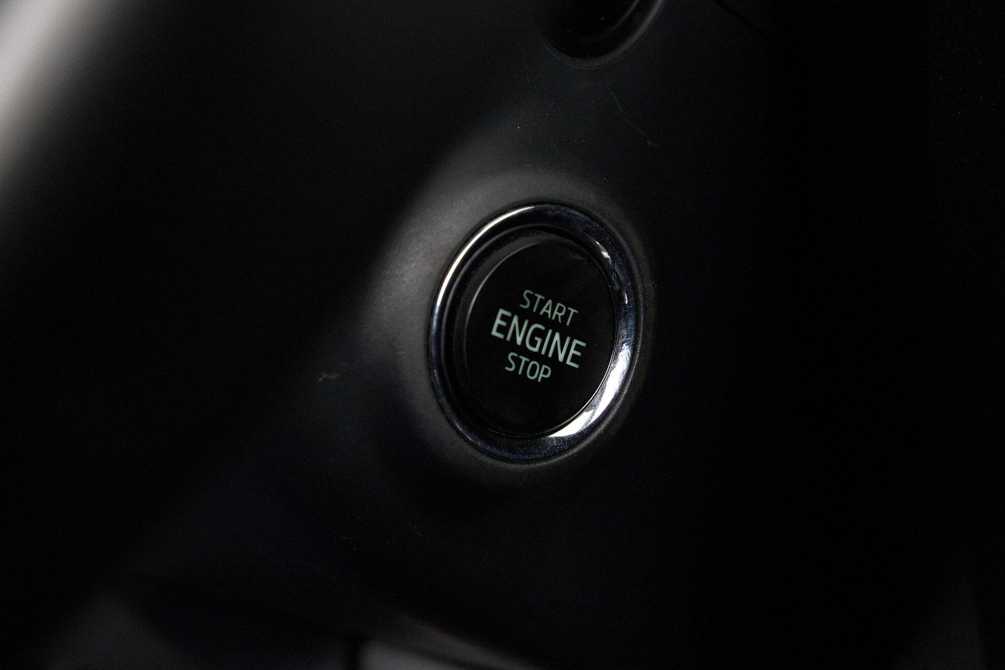 Skoda Octavia 2016, коричневый