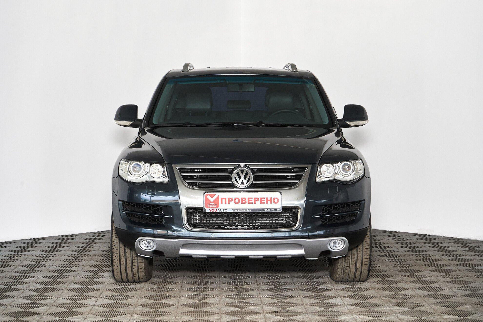 Volkswagen Touareg 2009, серый