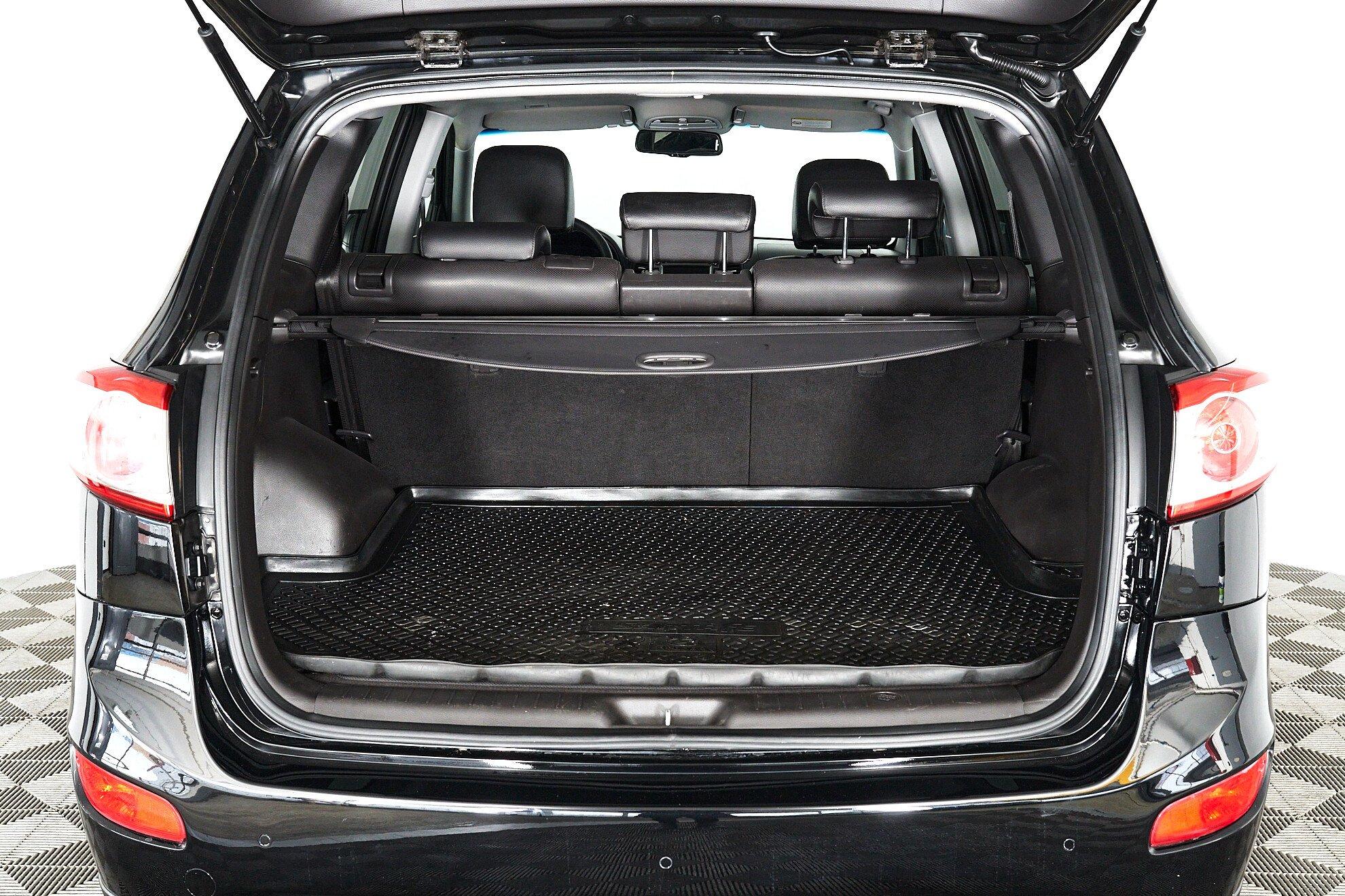 Hyundai Santa Fe 2011, черный