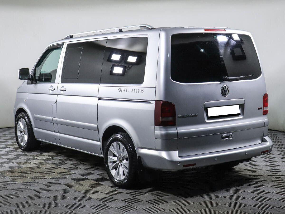 Volkswagen Multivan 2009, серебряный