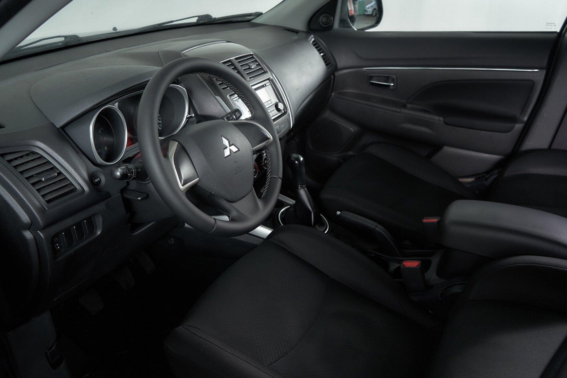Mitsubishi ASX 2013, черный