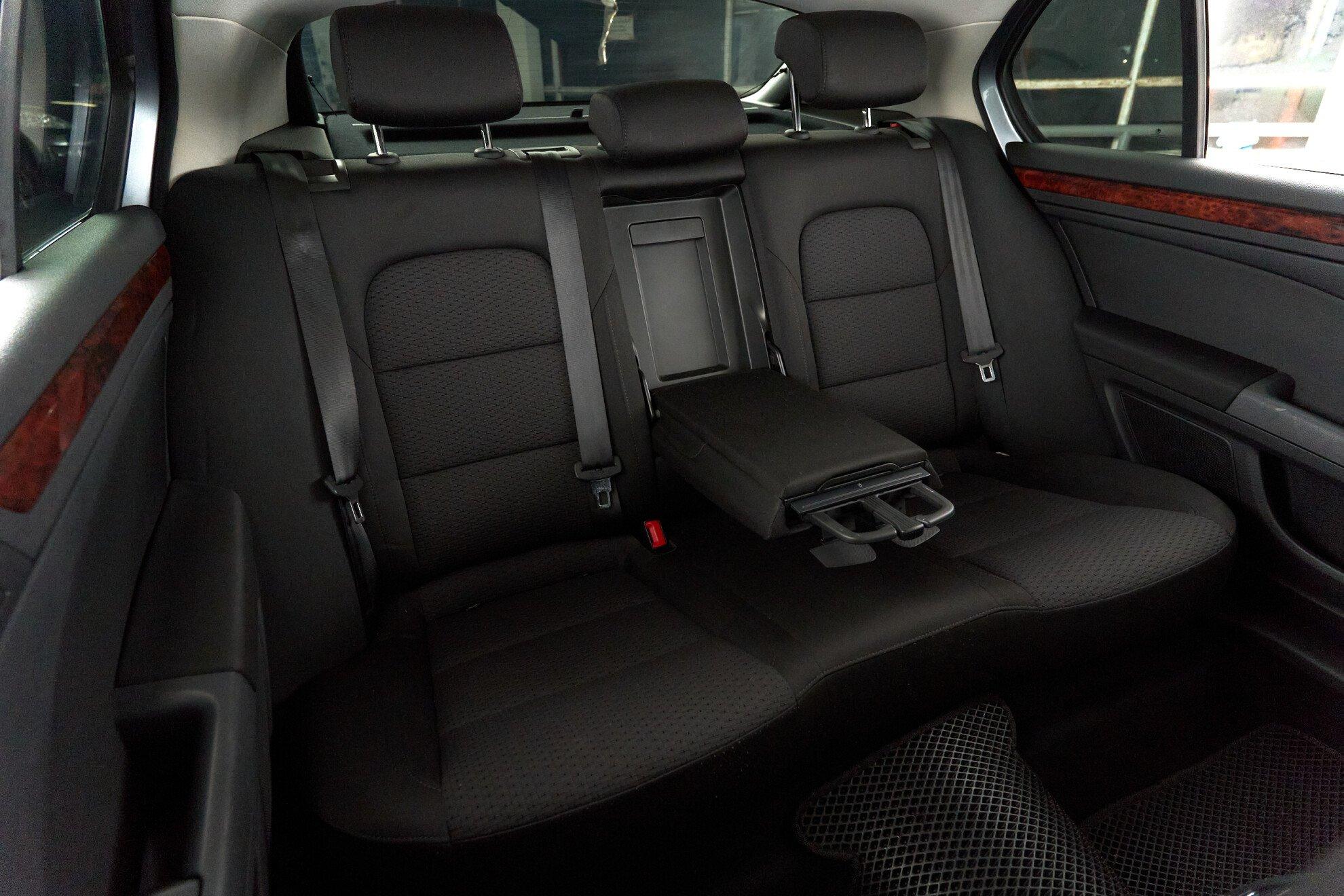 Skoda Superb 2011, серый