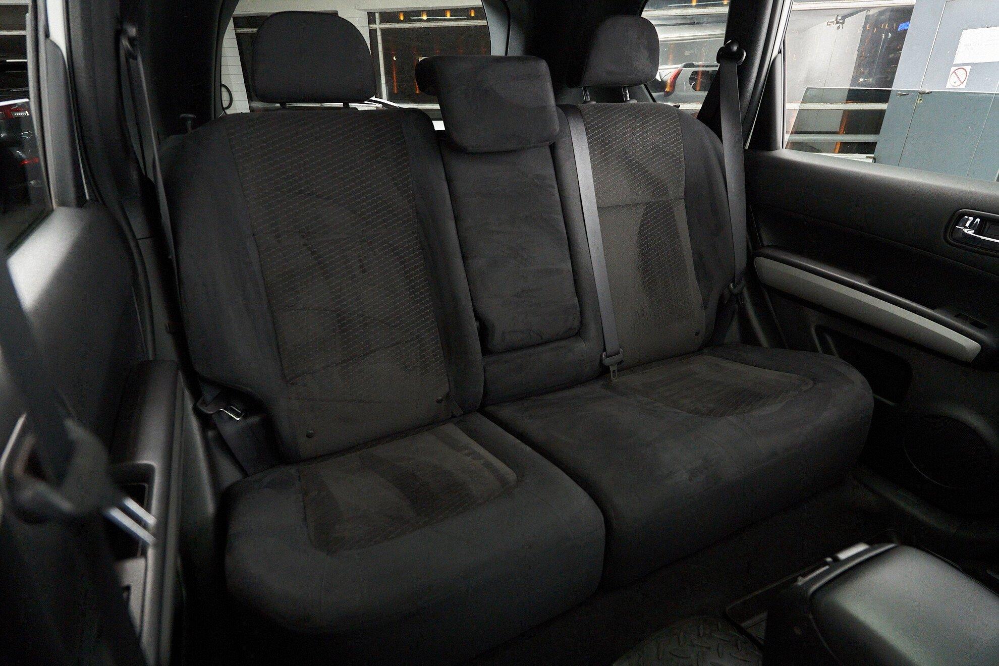 Nissan X-Trail 2011, белый