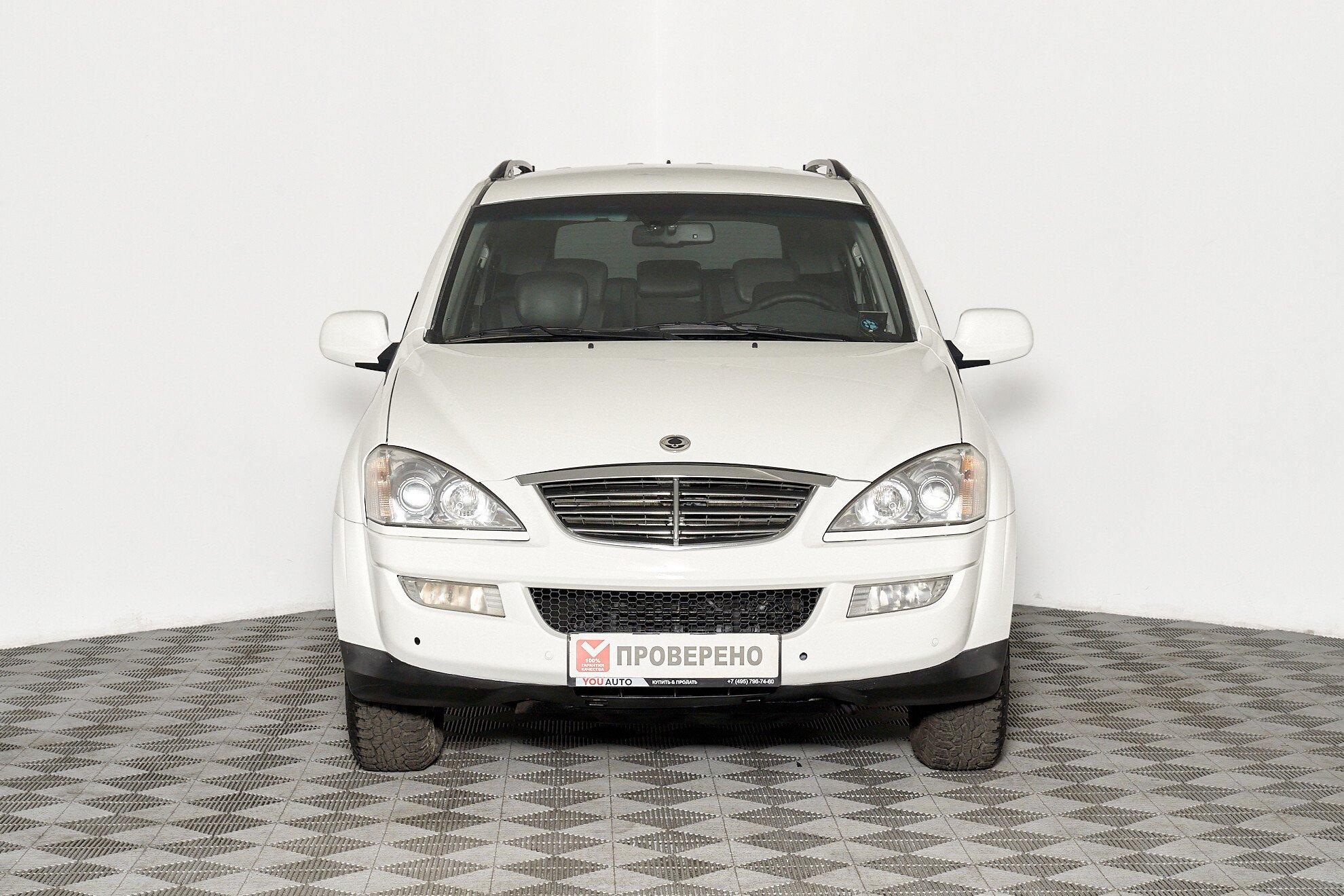 SsangYong Kyron 2013, белый