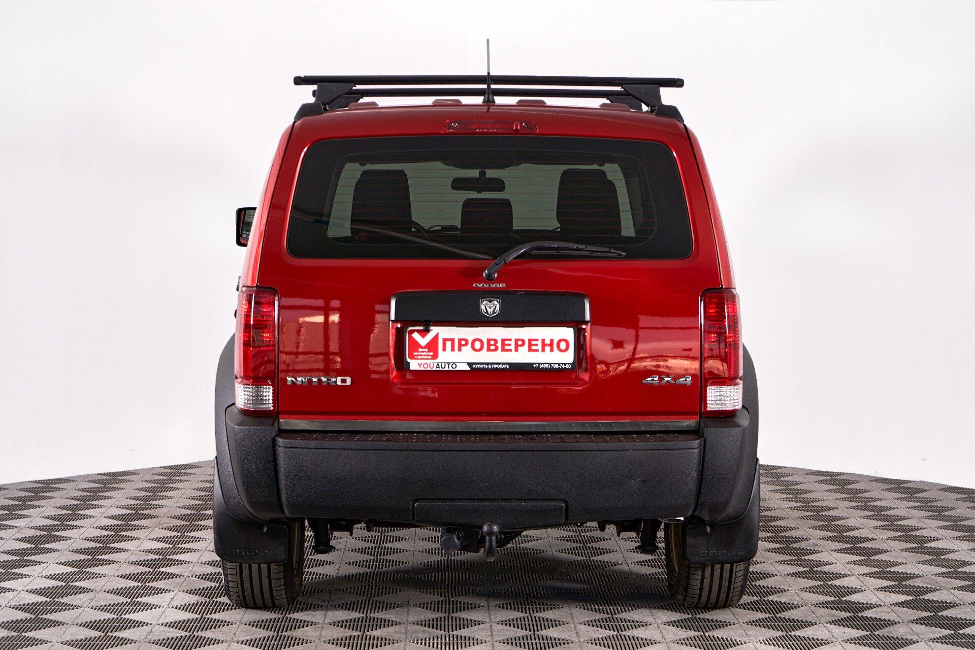 Dodge Nitro 2007, красный