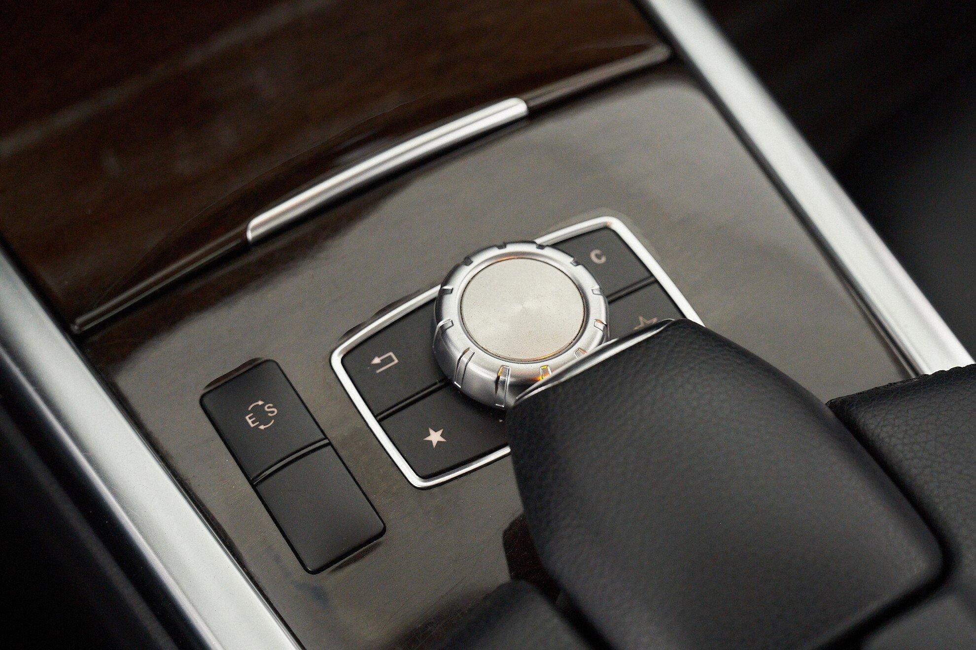 Mercedes-Benz E-Класс 2013, черный