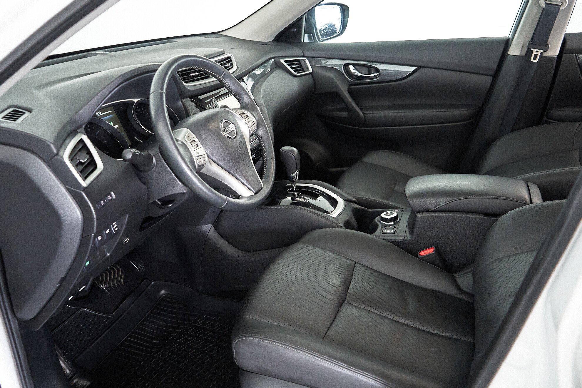 Nissan X-Trail 2017, белый