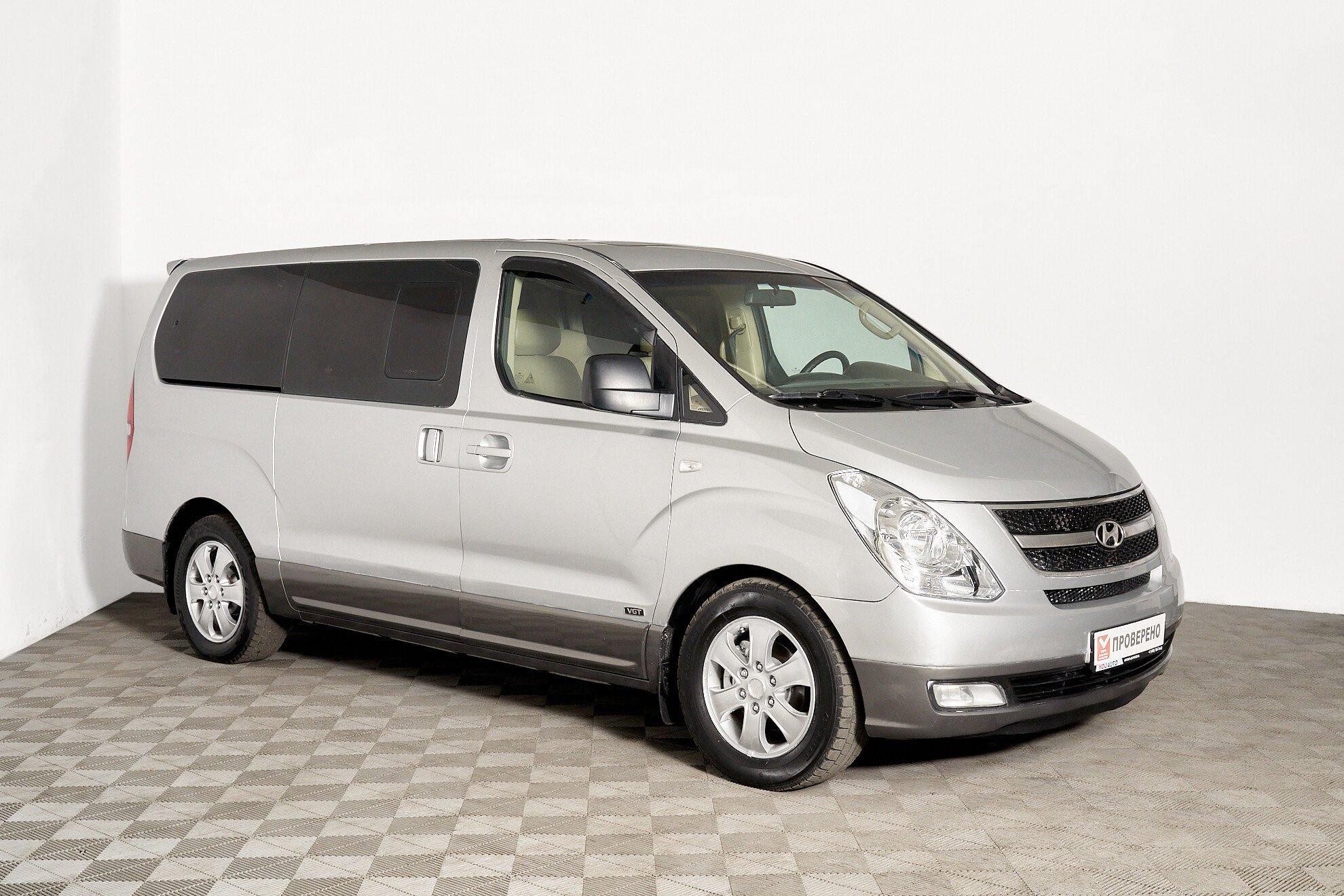 Hyundai Grand Starex 2008, серебряный