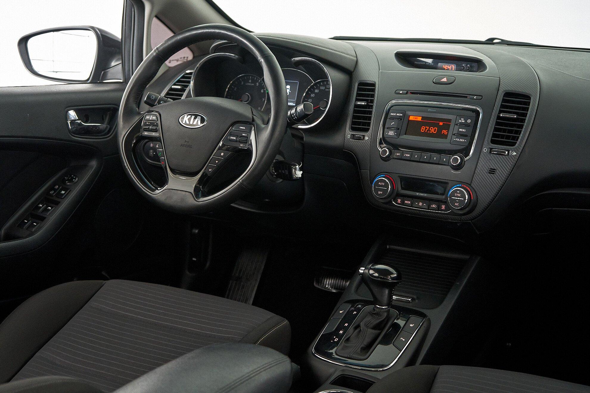 Kia Cerato 2017, синий