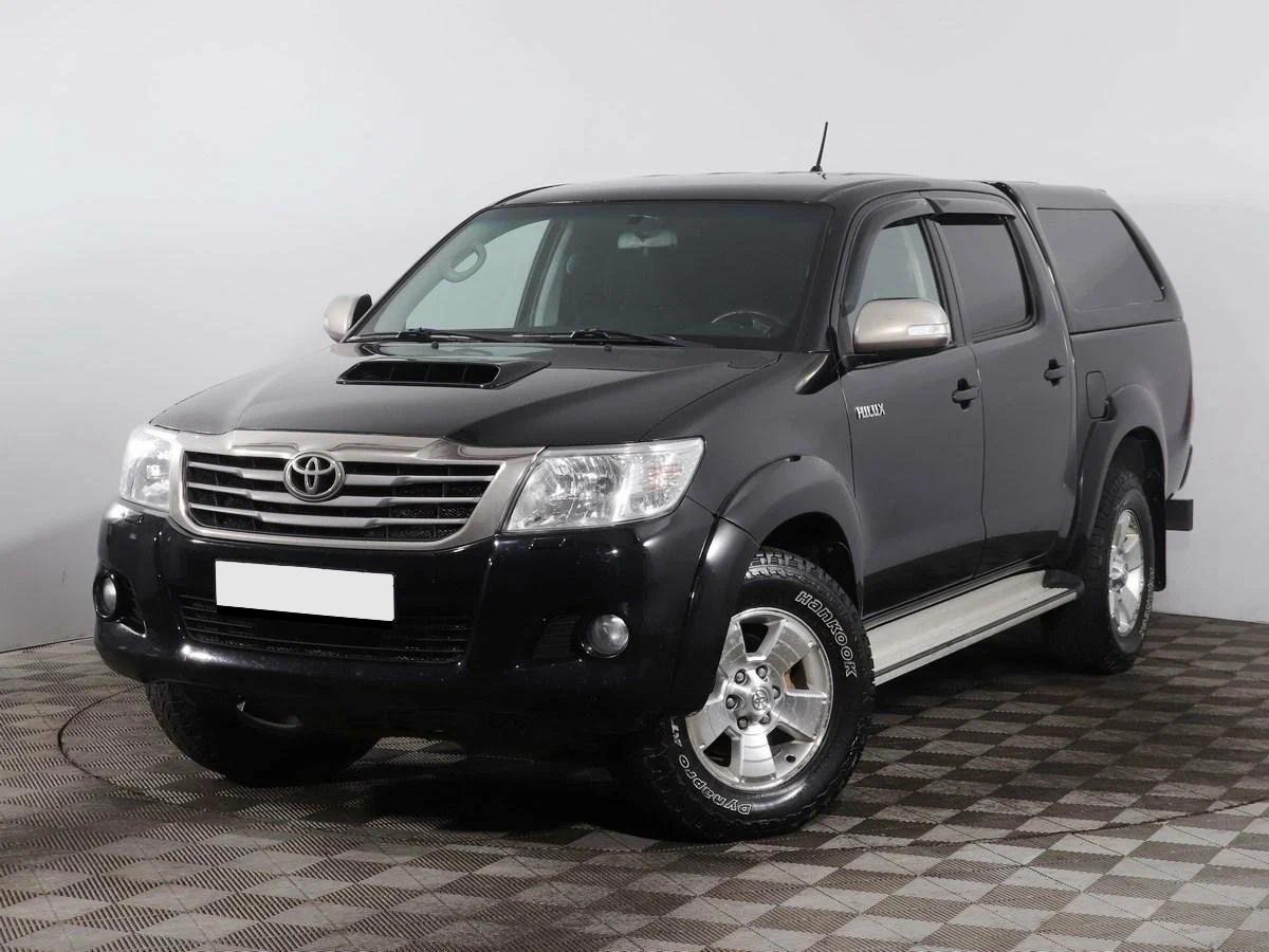 Toyota Hilux 2012, черный