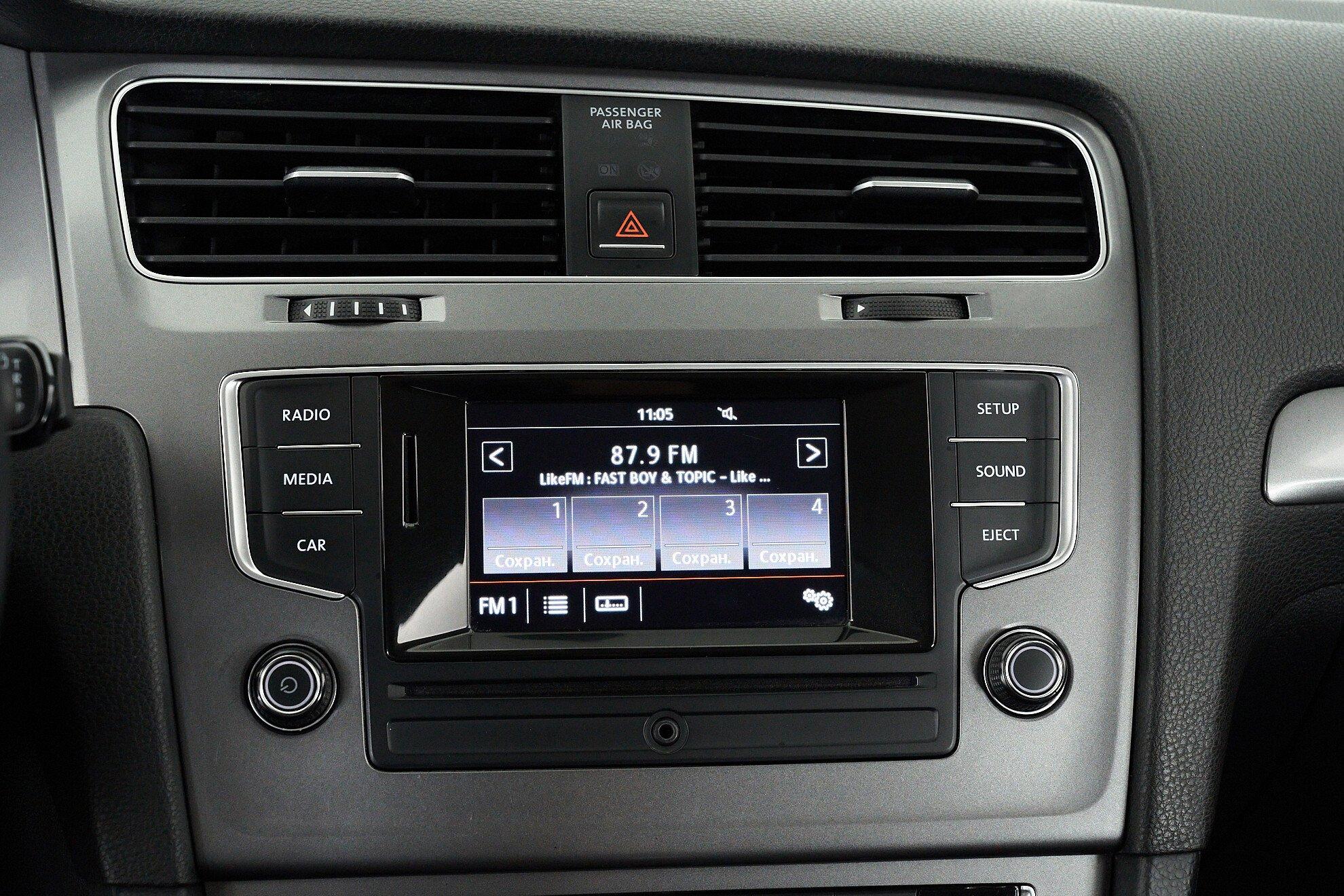 Volkswagen Golf 2013, черный