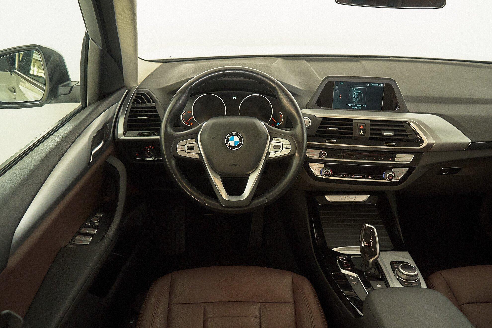 BMW X3 2020, белый
