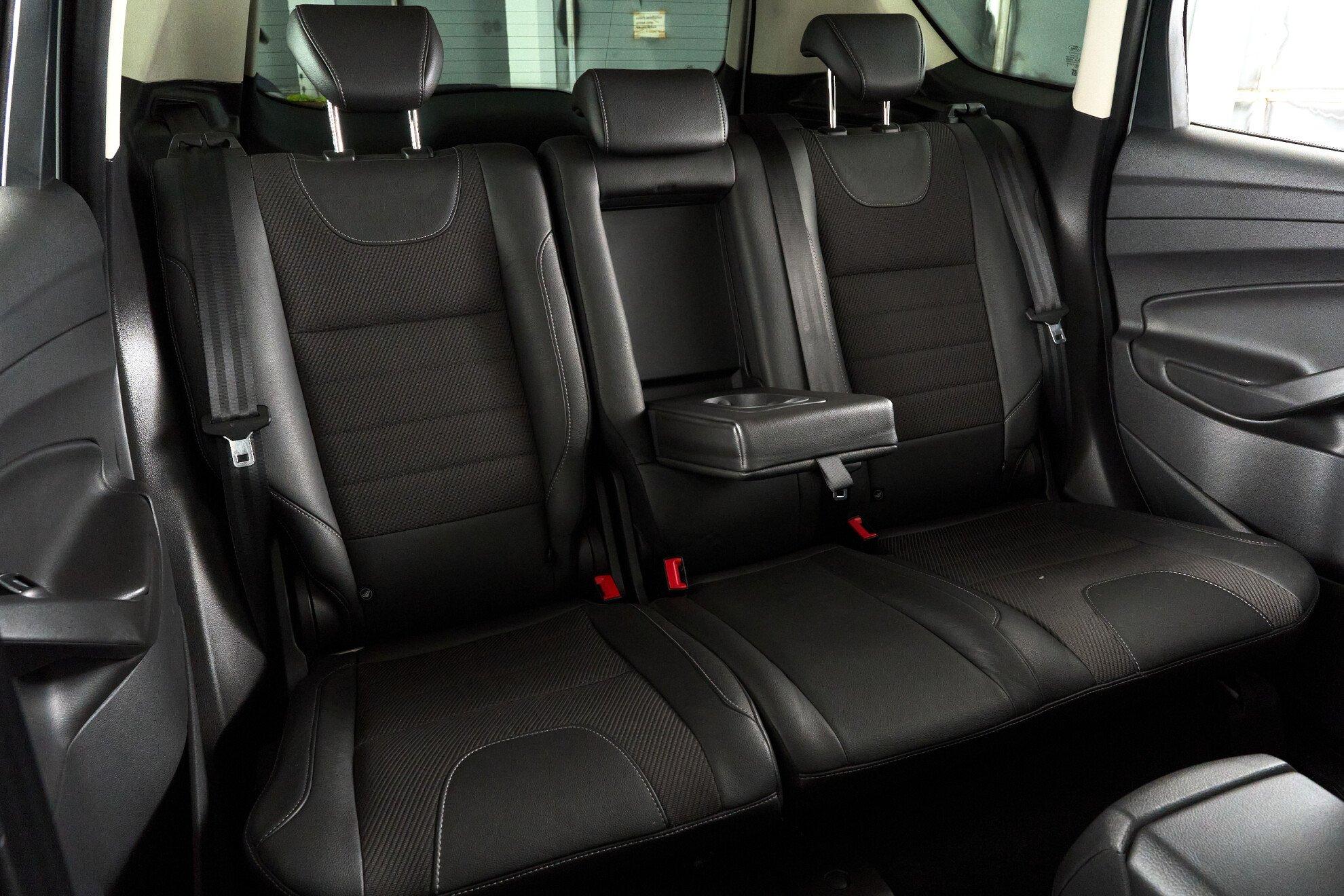 Ford Kuga 2013, белый