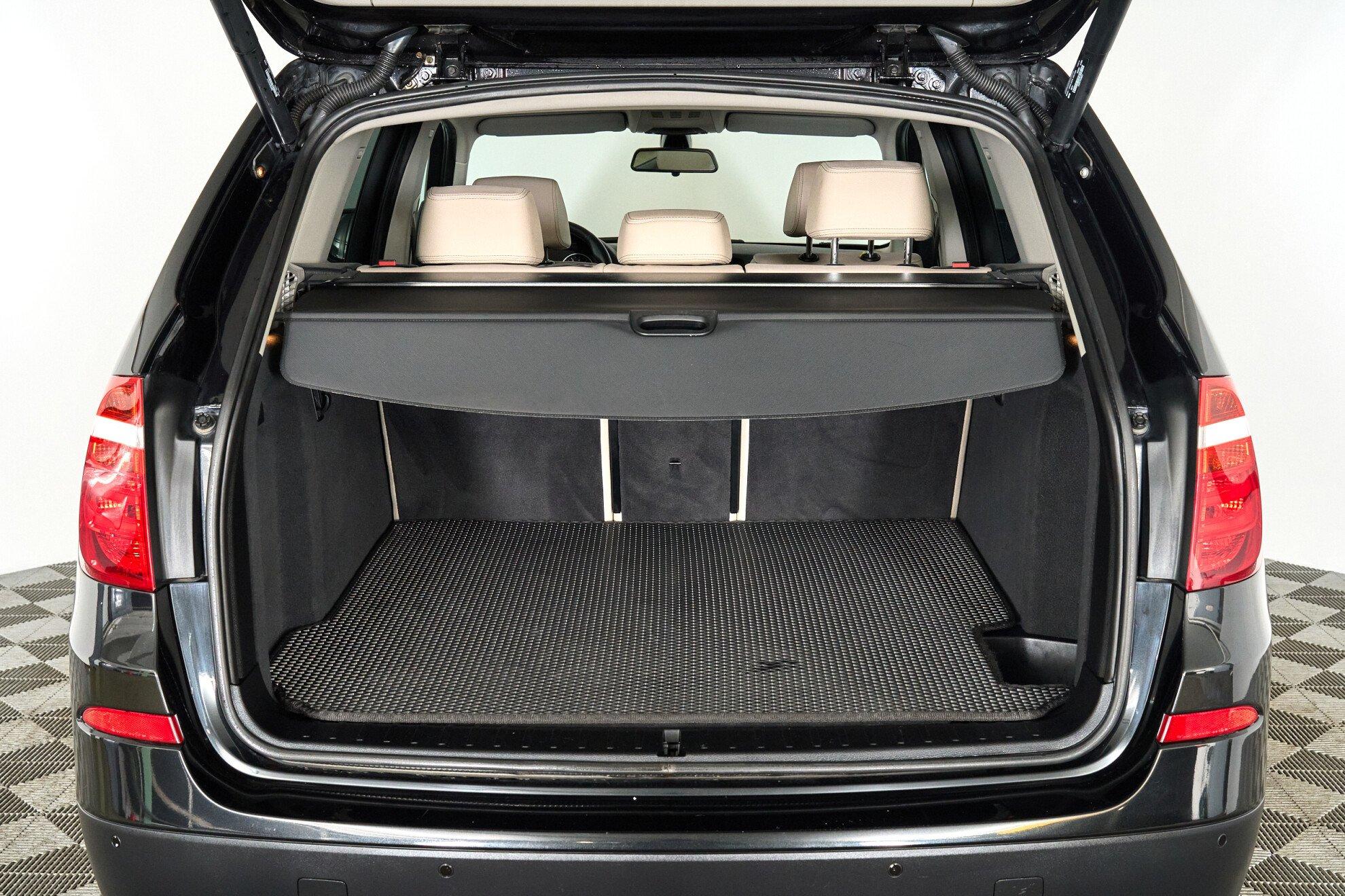 BMW X3 2011, черный