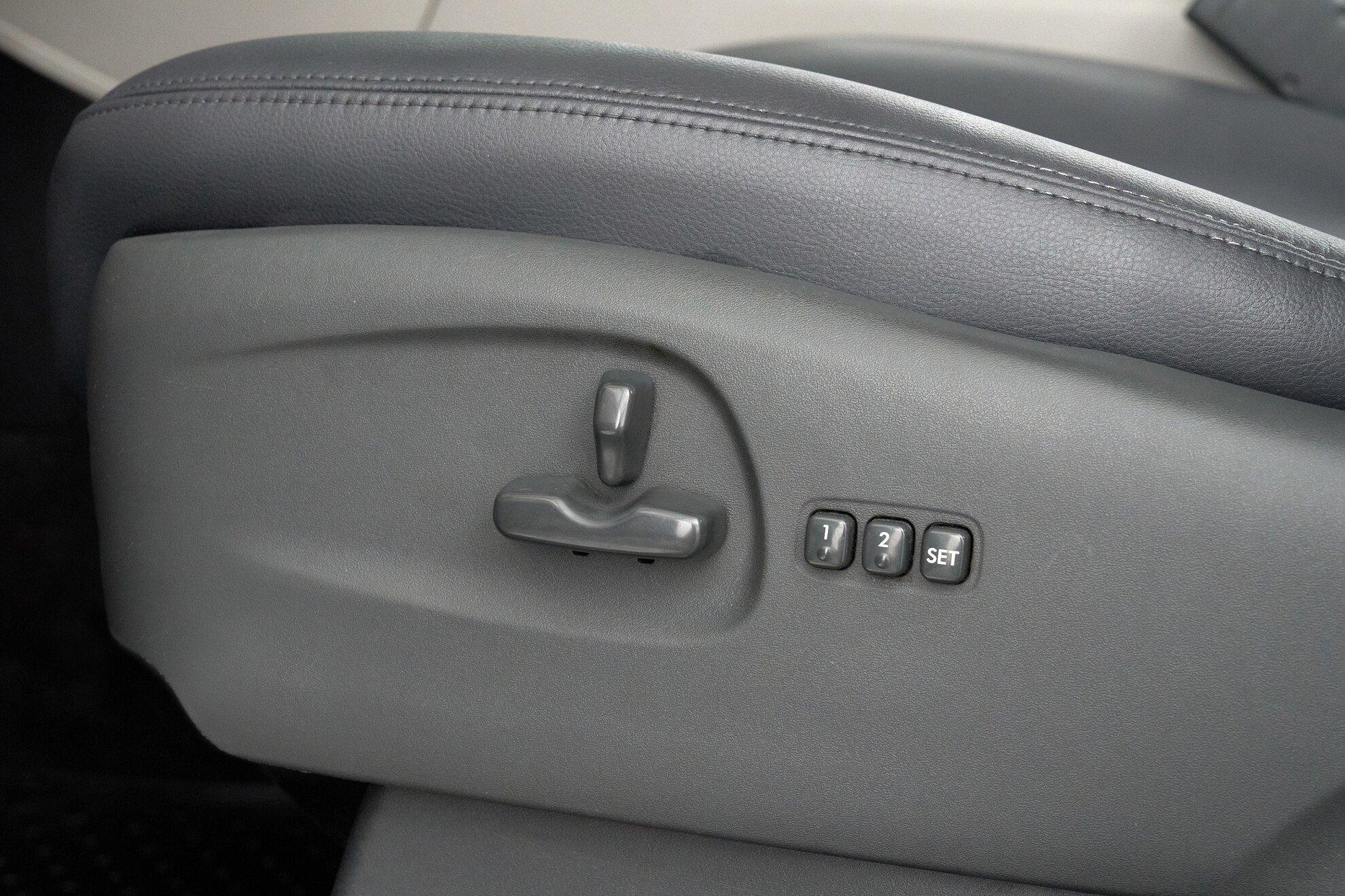 Subaru Tribeca 2011, серый