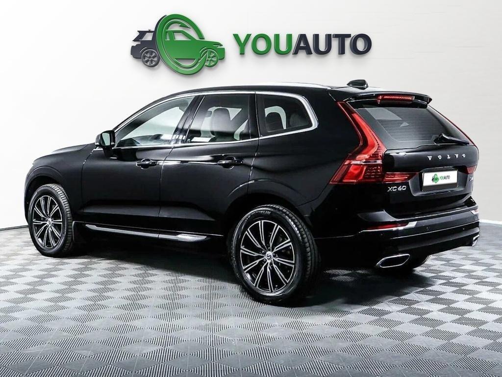 Volvo XC60 2018, черный