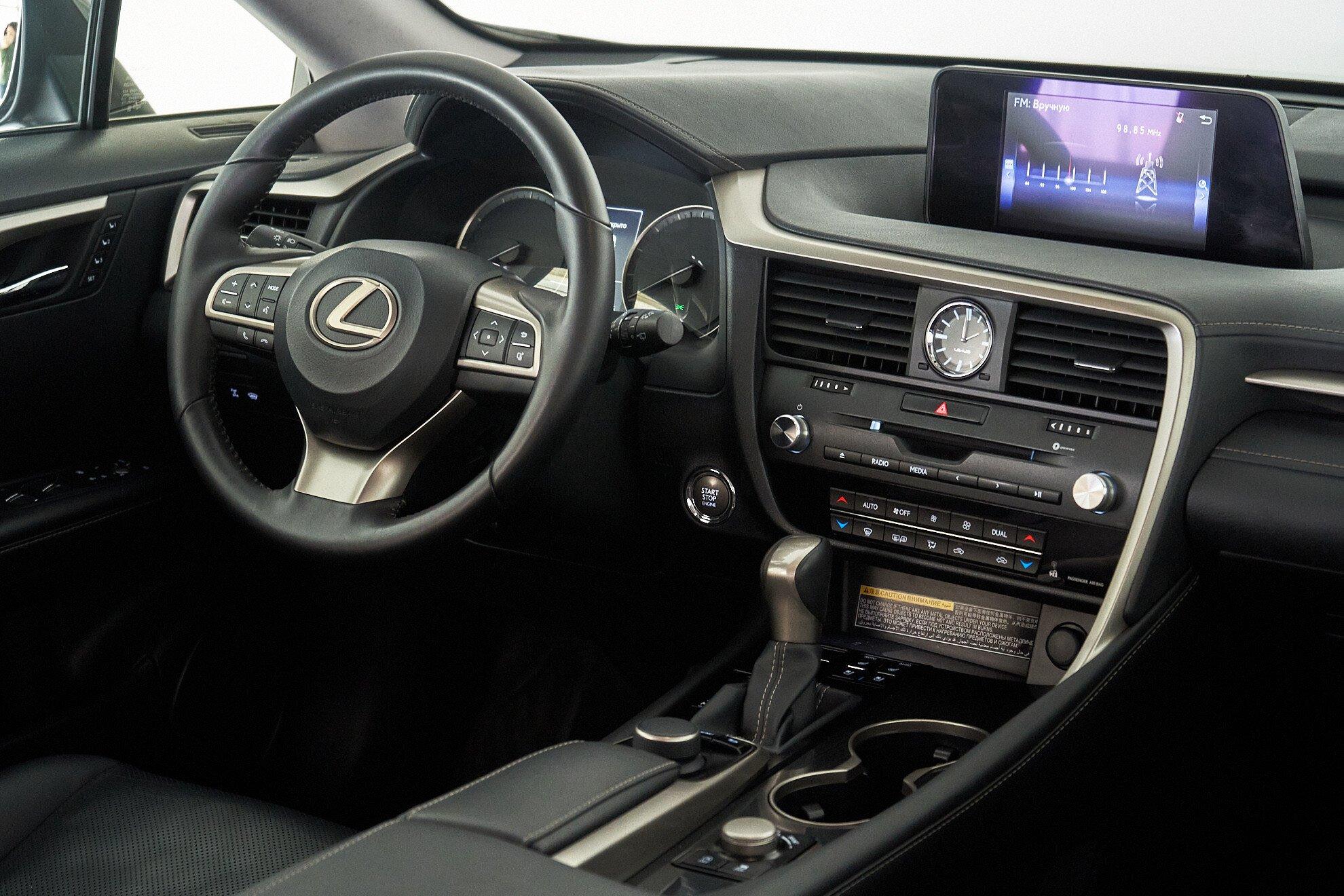 Lexus RX 2019, серый