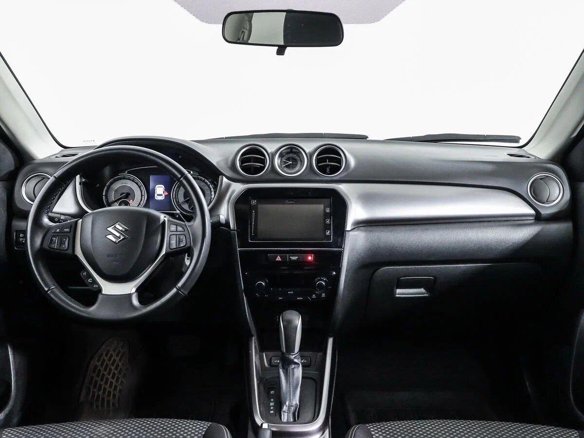 Suzuki Vitara 2021, черный
