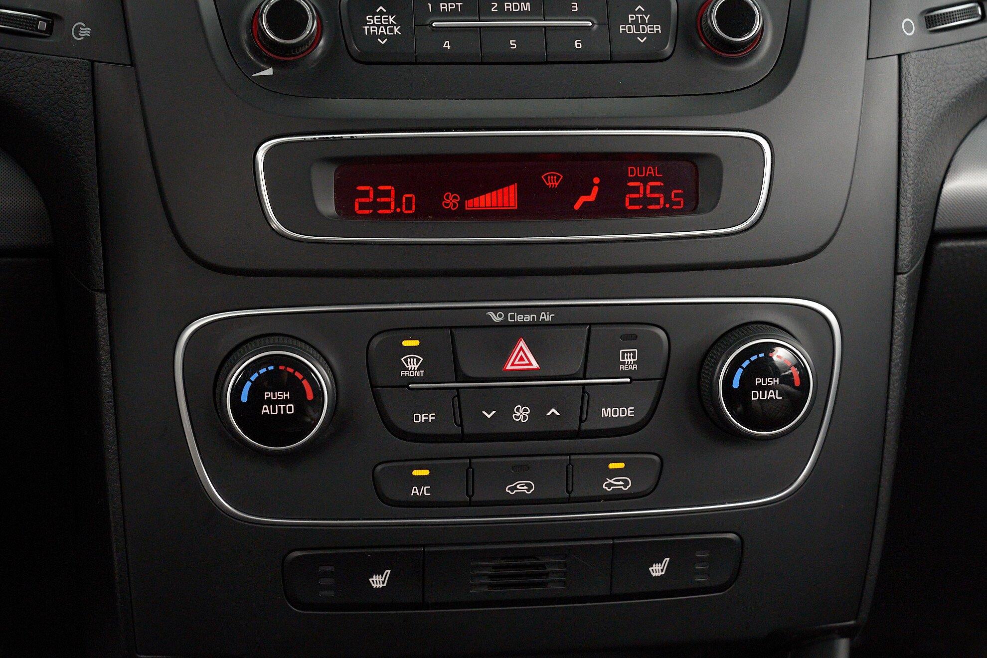 Kia Sorento 2014, бежевый