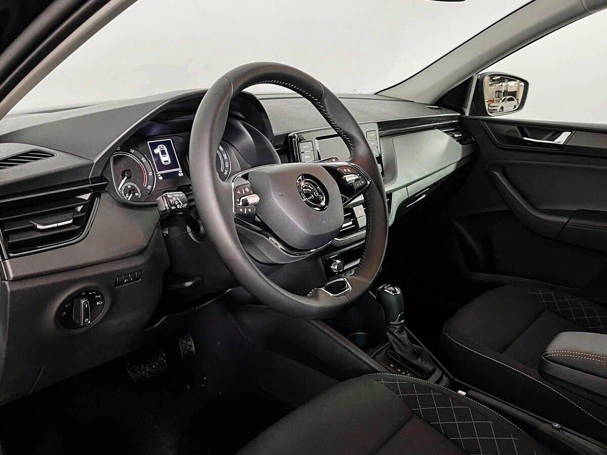 Skoda Rapid 2022, черный