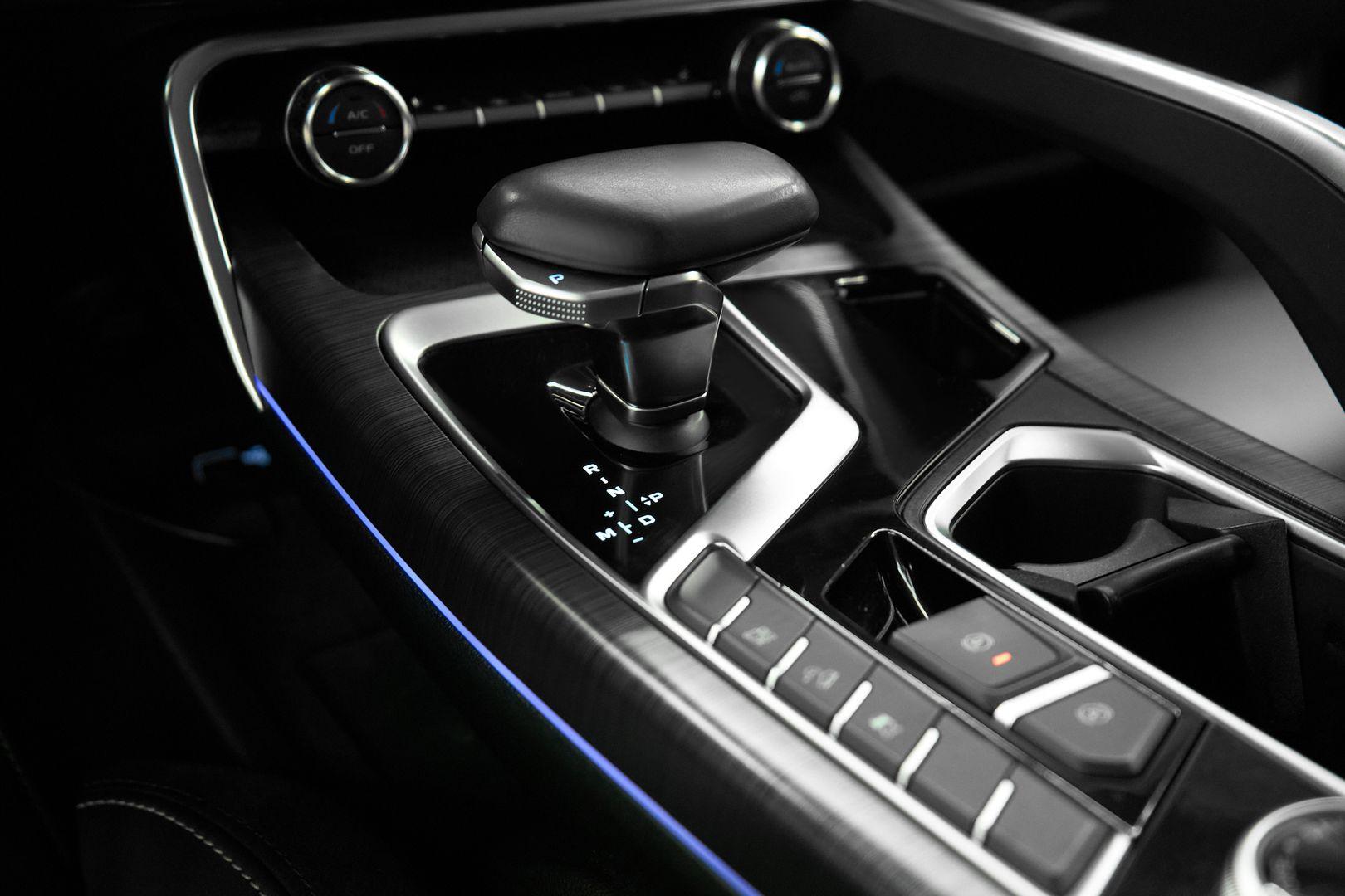 Geely Tugella 2021, черный