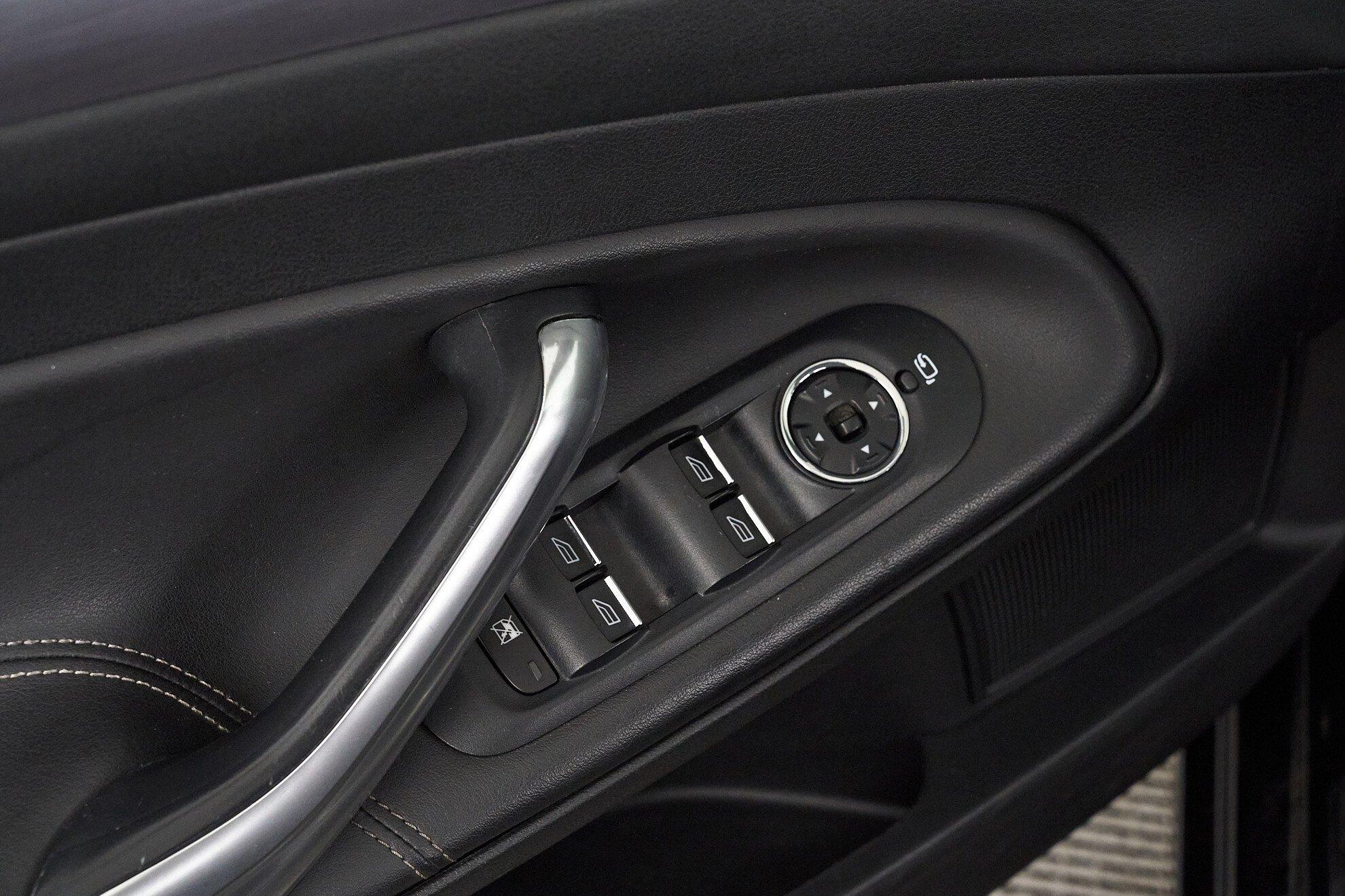 Ford Mondeo 2013, черный