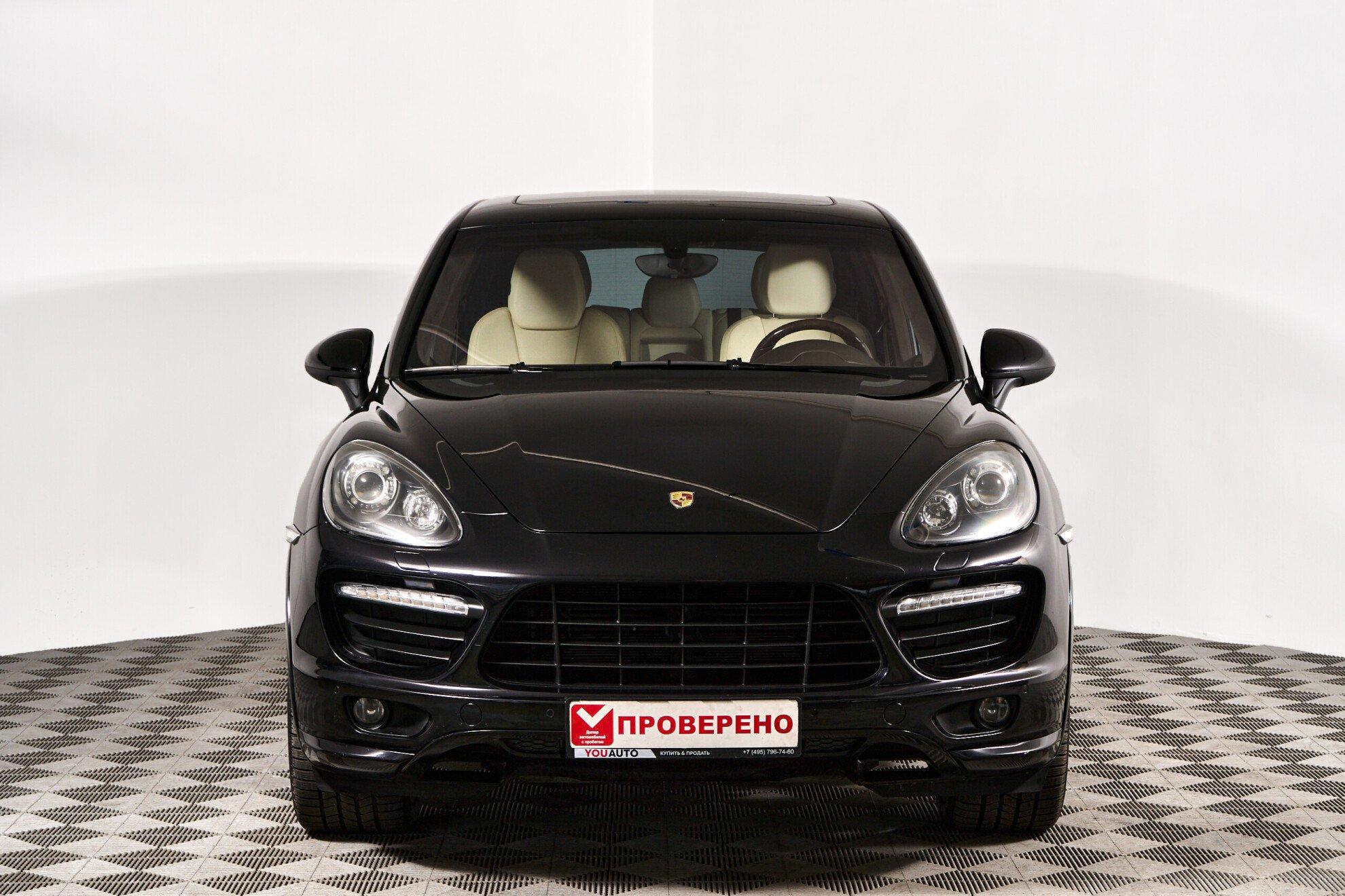 Porsche Cayenne 2012, черный