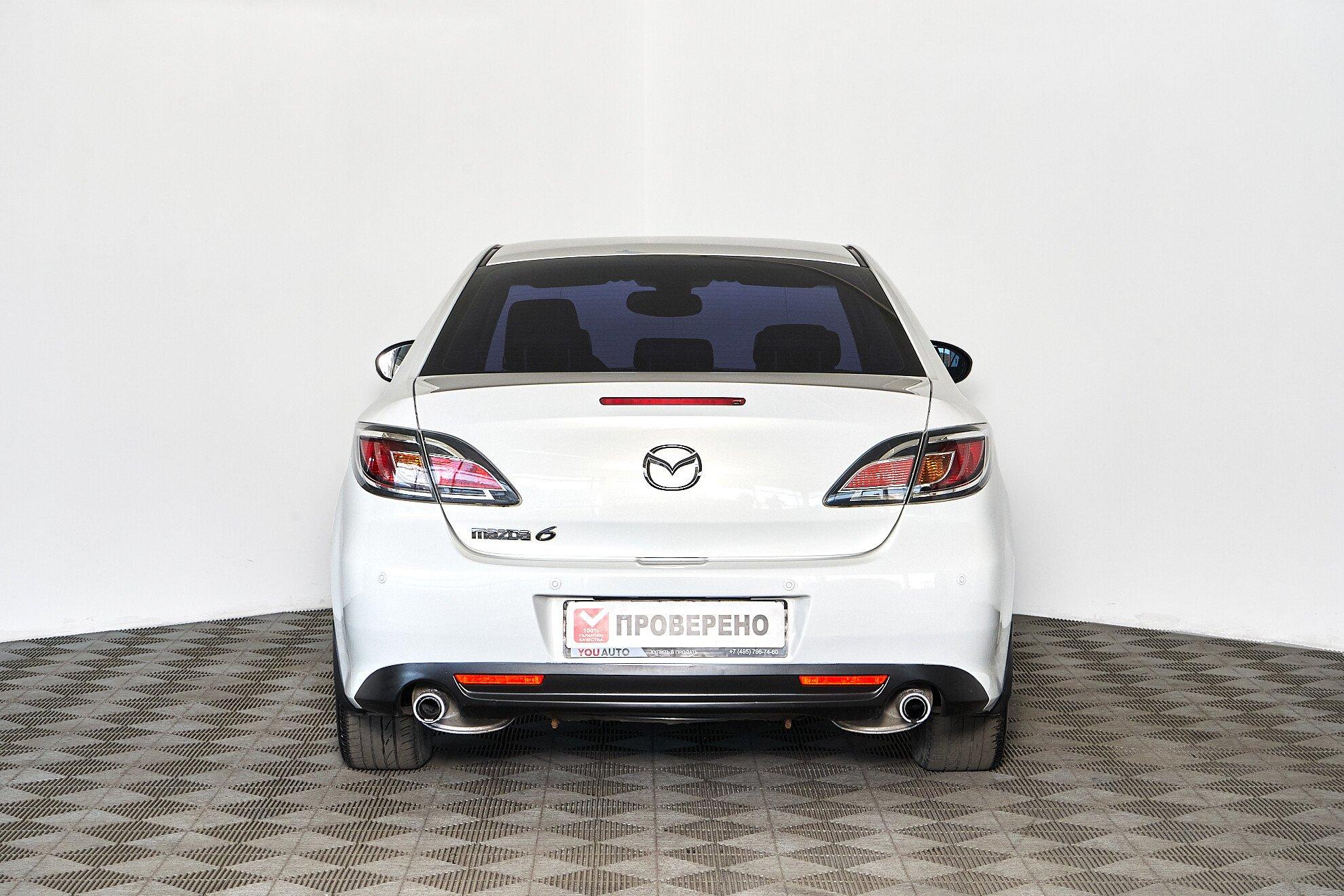 Mazda 6 2010, белый