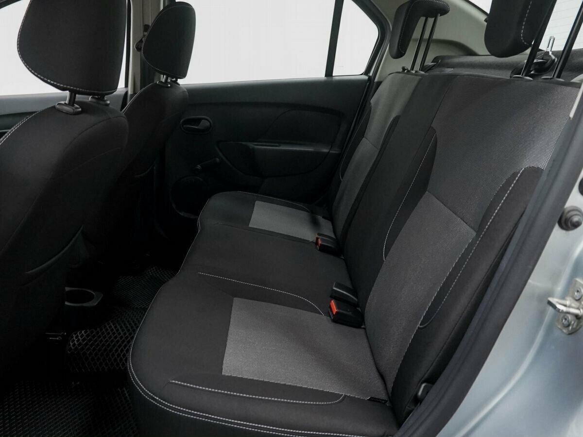 Renault Logan 2022, серебряный