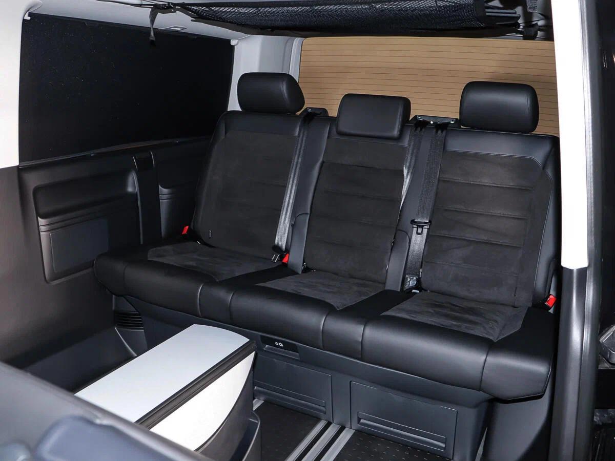 Volkswagen Multivan 2020, черный