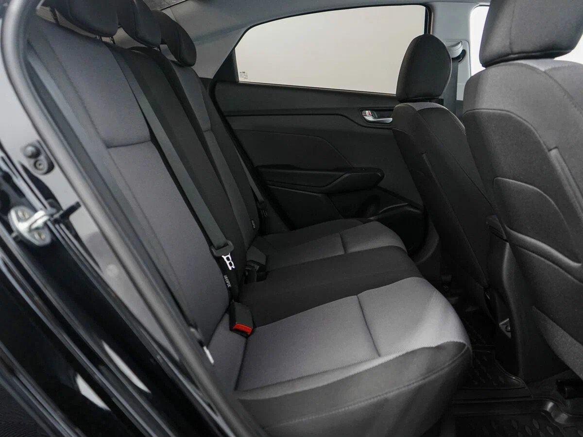 Hyundai Solaris 2022, черный