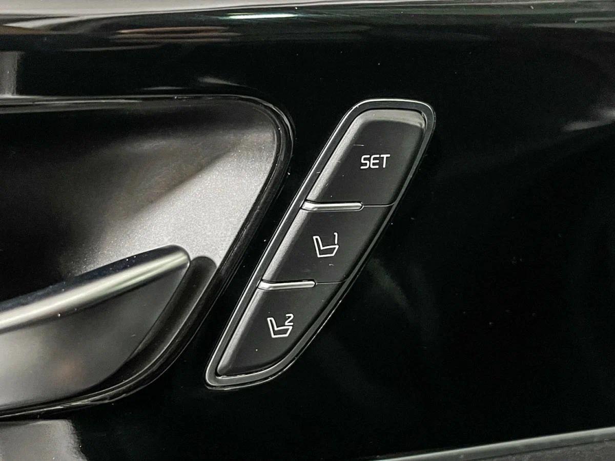 Kia Sorento 2018, белый